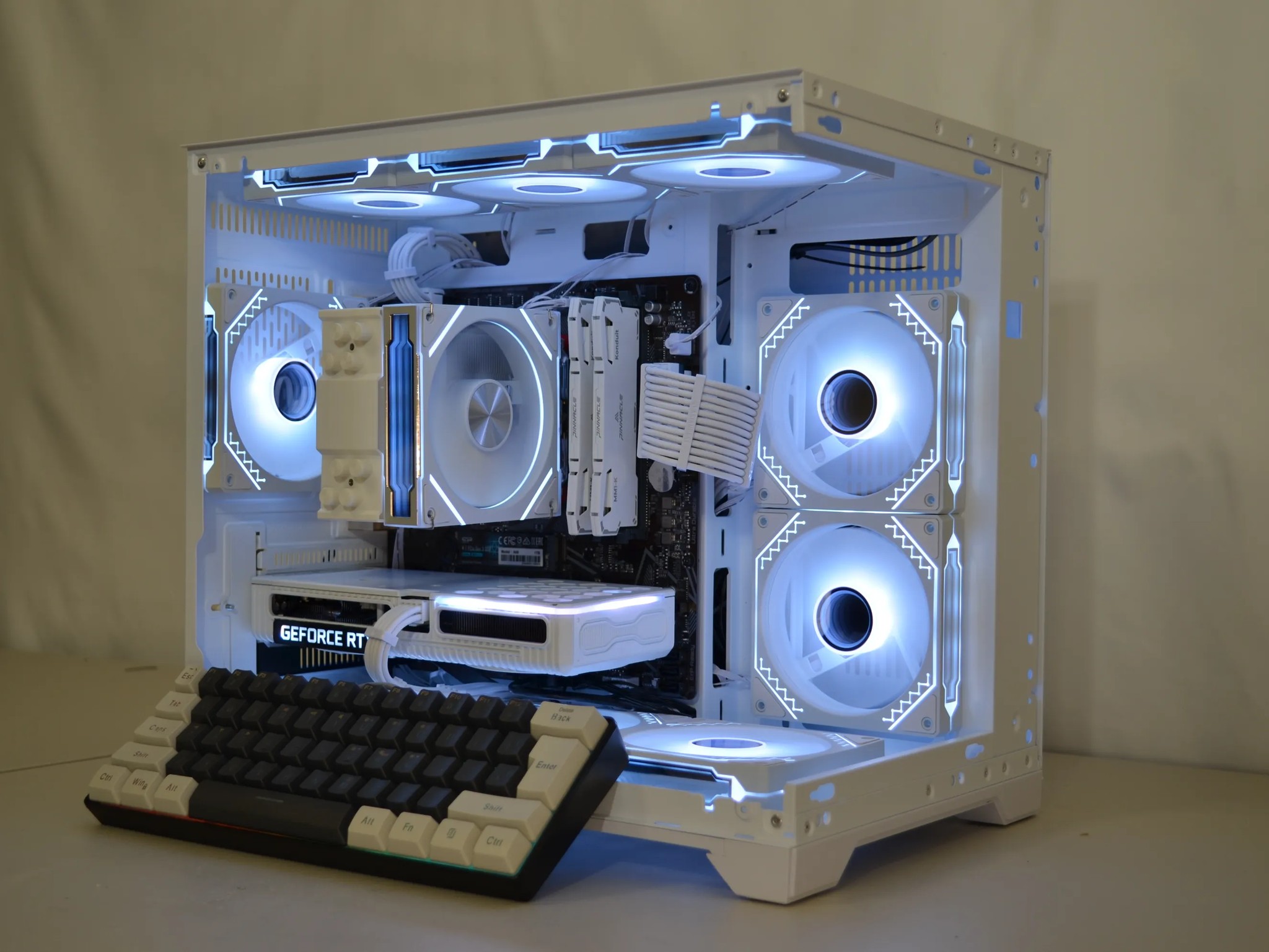 ⚪White Out⚪ Free Keyboard⌨️ | RTX 3060ti | Ryzen 5 5500 | 1tb NVMe | Windows 11 FULLY ACTIVATED