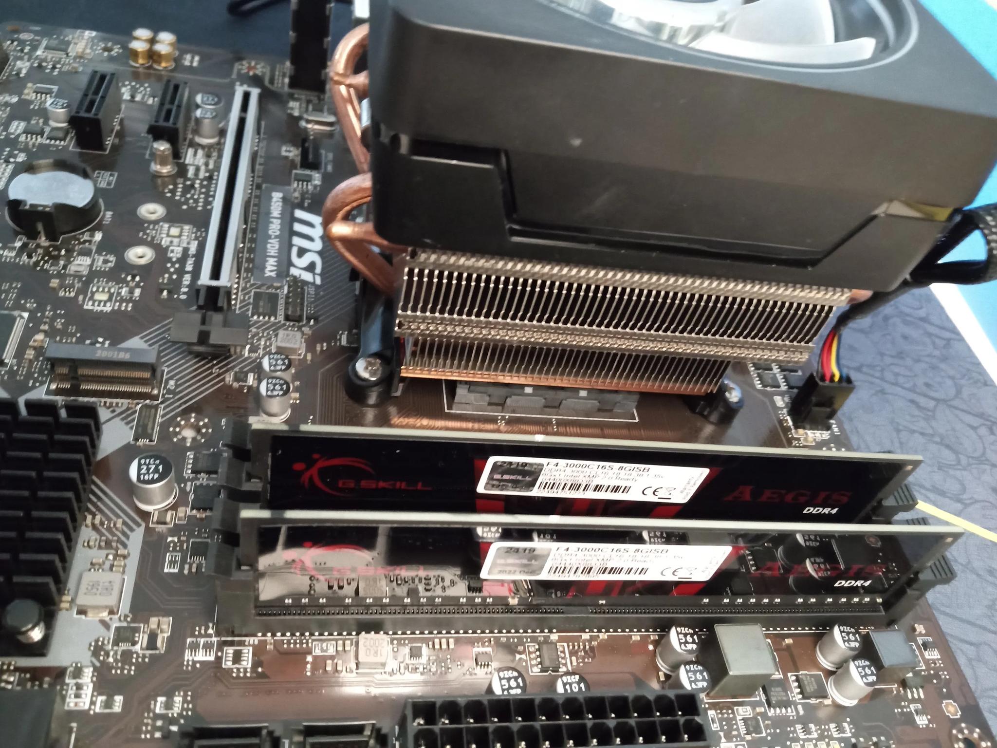 Ryzen 7 3800x, wraith prism cooler, motherboard, 16 gb ram combo!