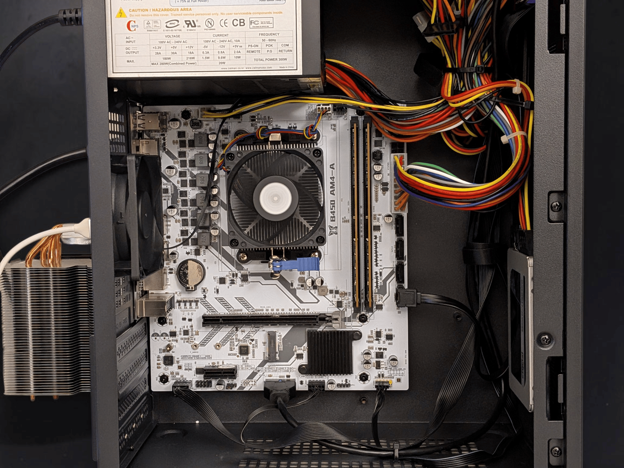 Ultra Budget iGPU PC | AMD Ryzen 3200G, 16GB DDR-4 RAM, Vega 8 iGPU, 256GB SSD, WIFI, Win 11 Pro