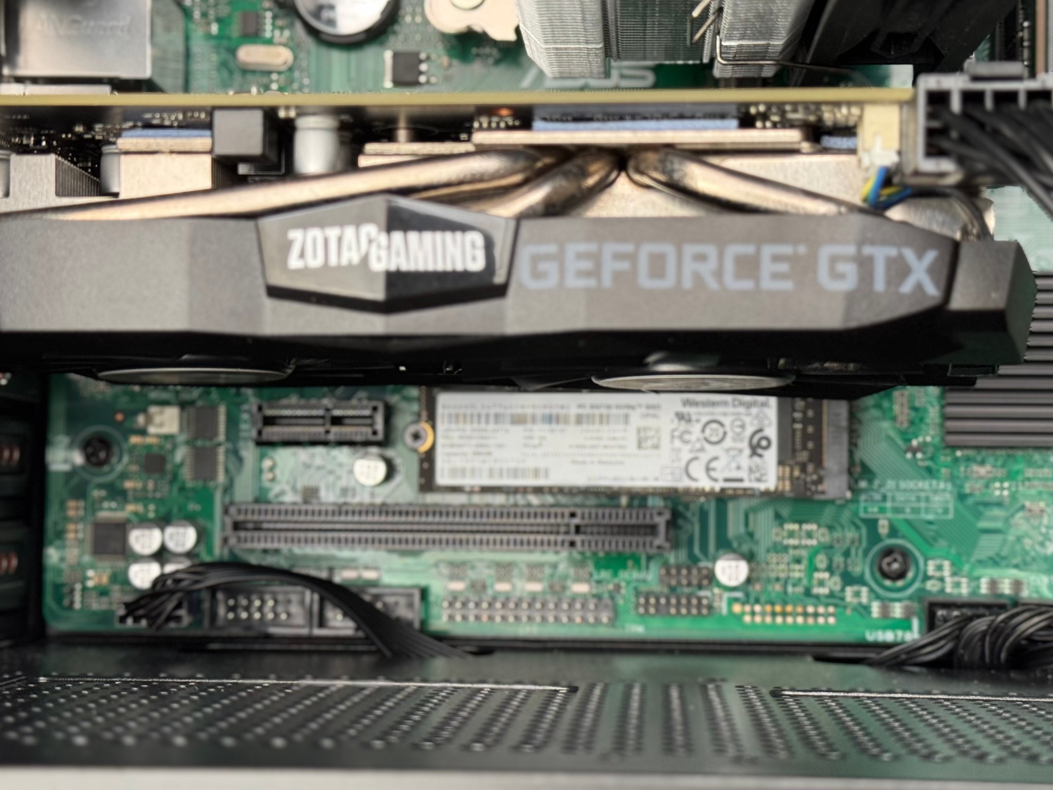 "Compact" | GTX 1660 Ti | Intel Core i5-9600k | 20GB DDR4 | 256GB SSD + 1TB HDD