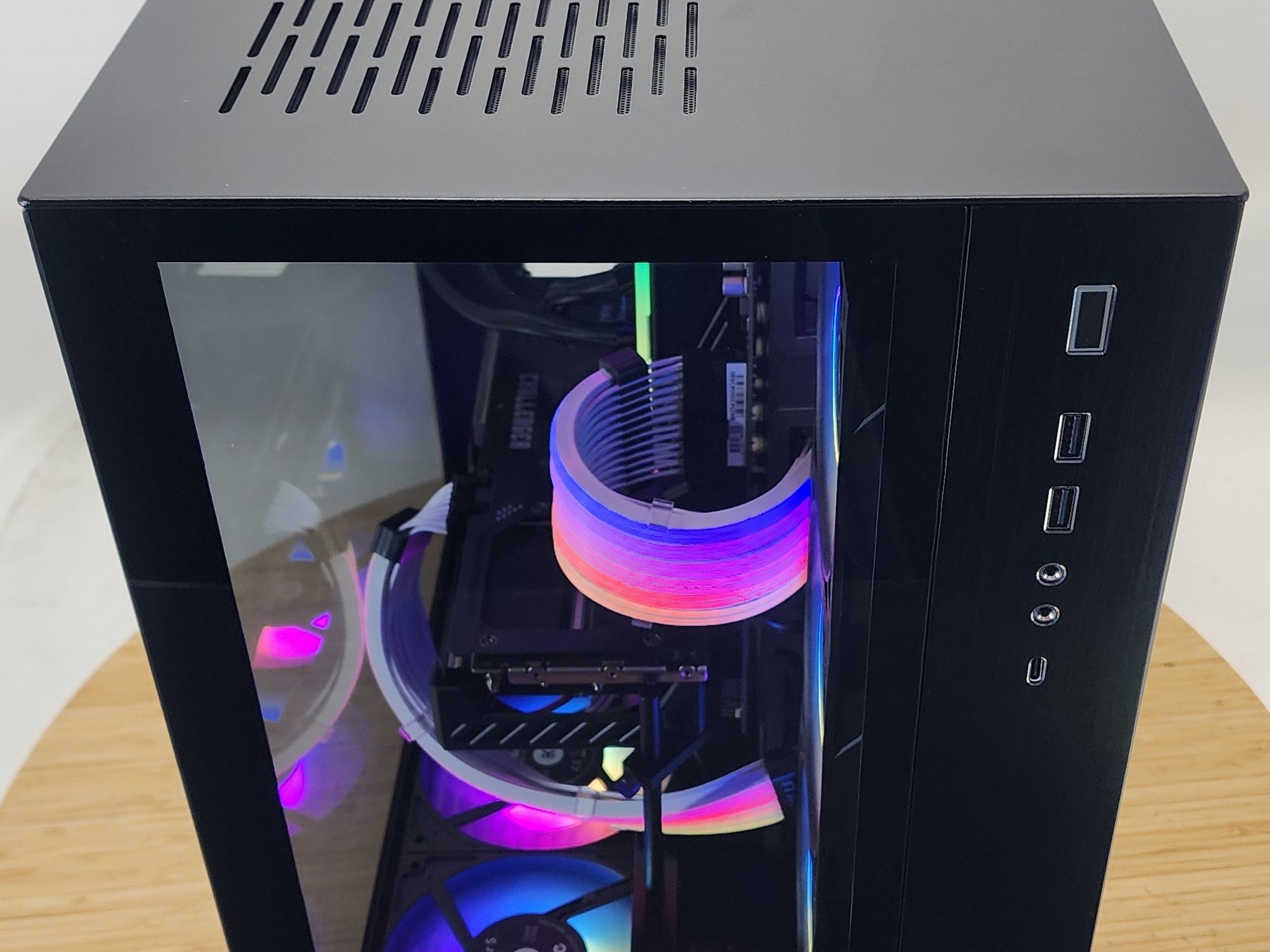 Gaming PC Ryzen 5 9600X 16GB RAM 1TB SSD RX 9070 16GB Windows 11 Computer