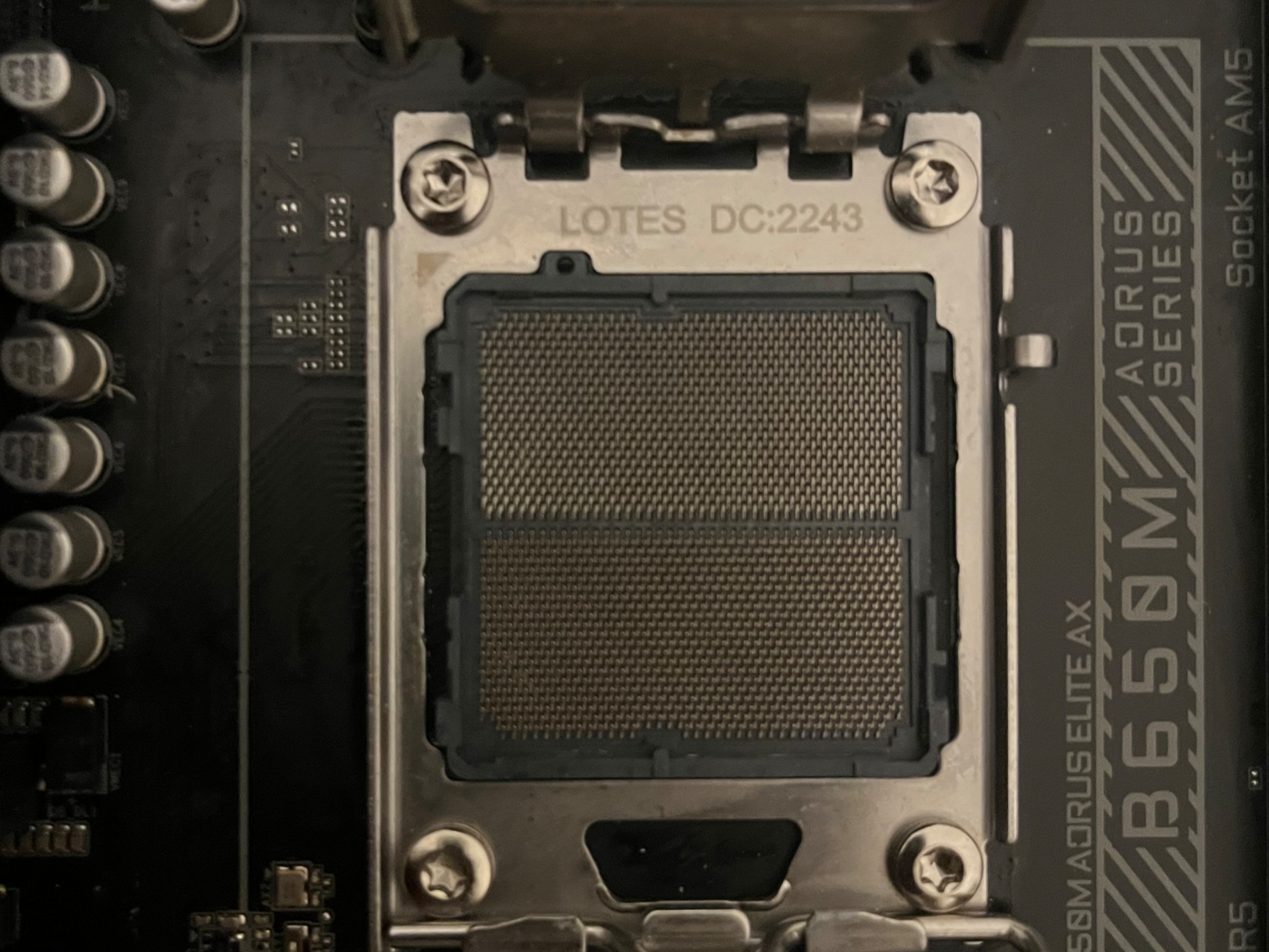GIGABYTE B650M AORUS Elite AX (AM5/ LGA 1718/Micro-ATX/ DDR5/ 2* M.2/ PCIe 5.0)