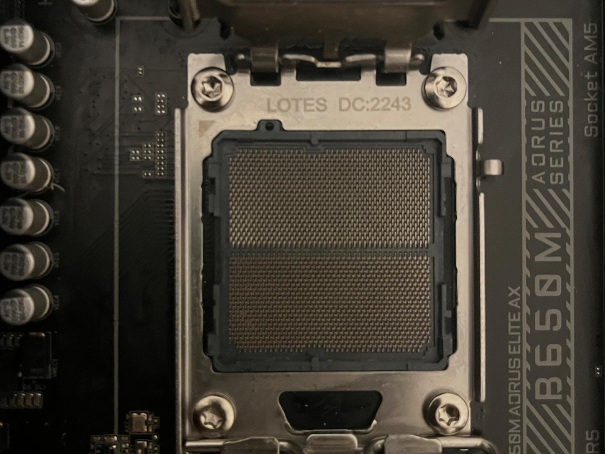 GIGABYTE B650M AORUS Elite AX (AM5/ LGA 1718/Micro-ATX/ DDR5/ 2* M.2/ PCIe 5.0)