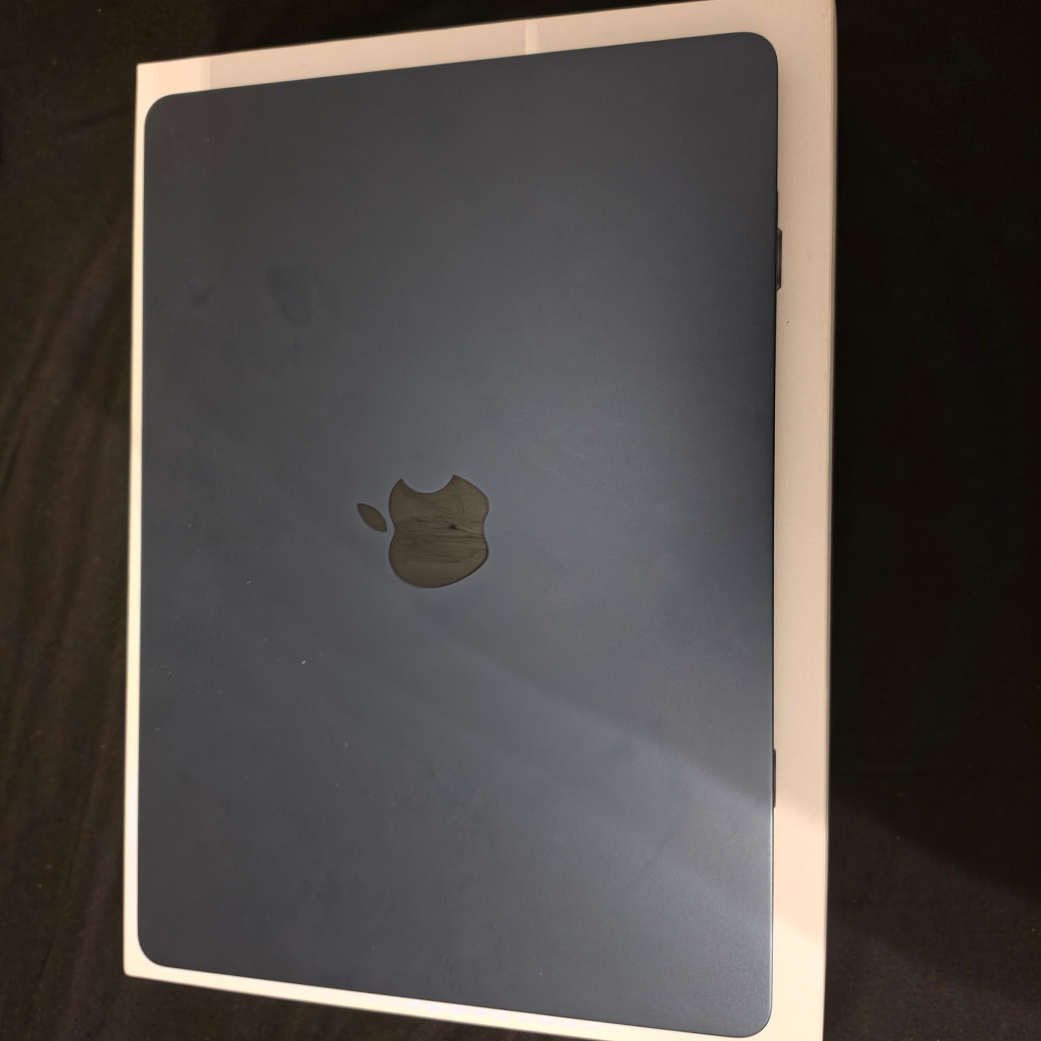 Apple MacBook Air 13" 2025 M4 Blue 16GB RAM 256GB SSD 10-Core CPU 8-Core GPU