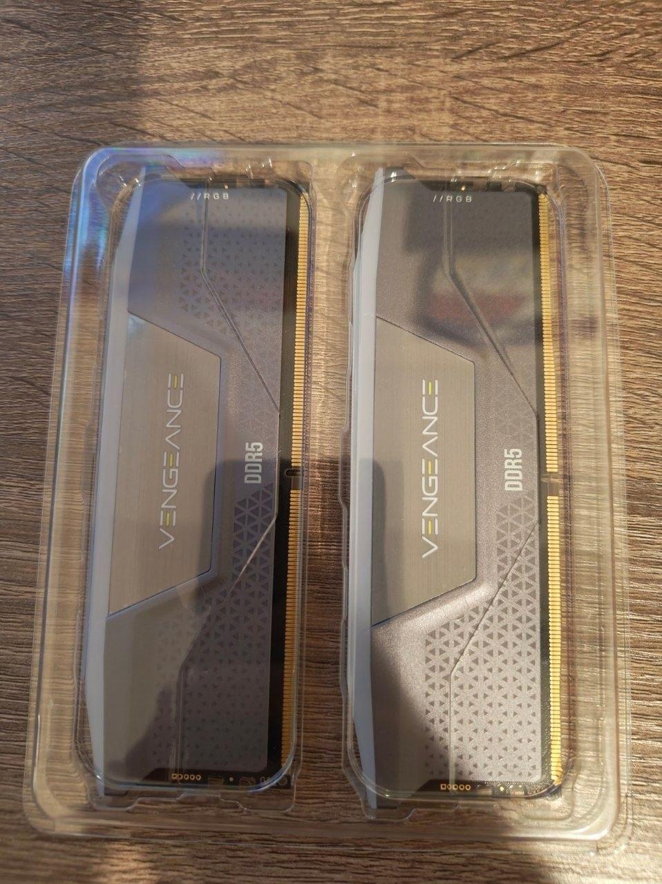 Corsair Vengeance 32GB (2x16GB) RAM DDR5 6000MHz CMH32GX5M2M6000Z36