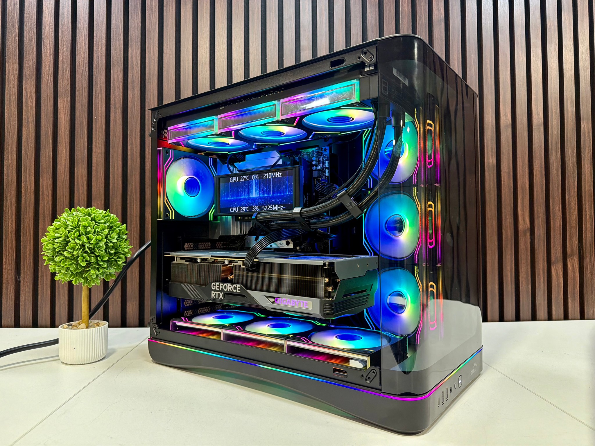 RTX 4080 | Ryzen 9800X3D | 32GB DDR5 | 2TB M.2 | 1000 Watt Gold PSU | LCD AIO