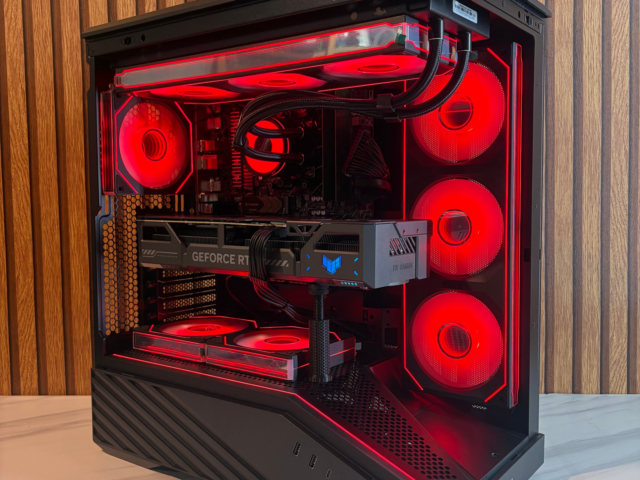 RTX 5070 | 7800X3D | 16GB DDR5 | 1TB NVME | 360MM AIO | 1000W
