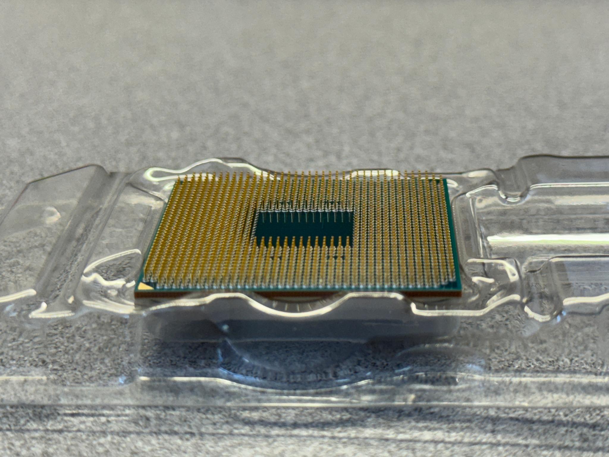 AMD Ryzen 5 5600G - Lightly Used