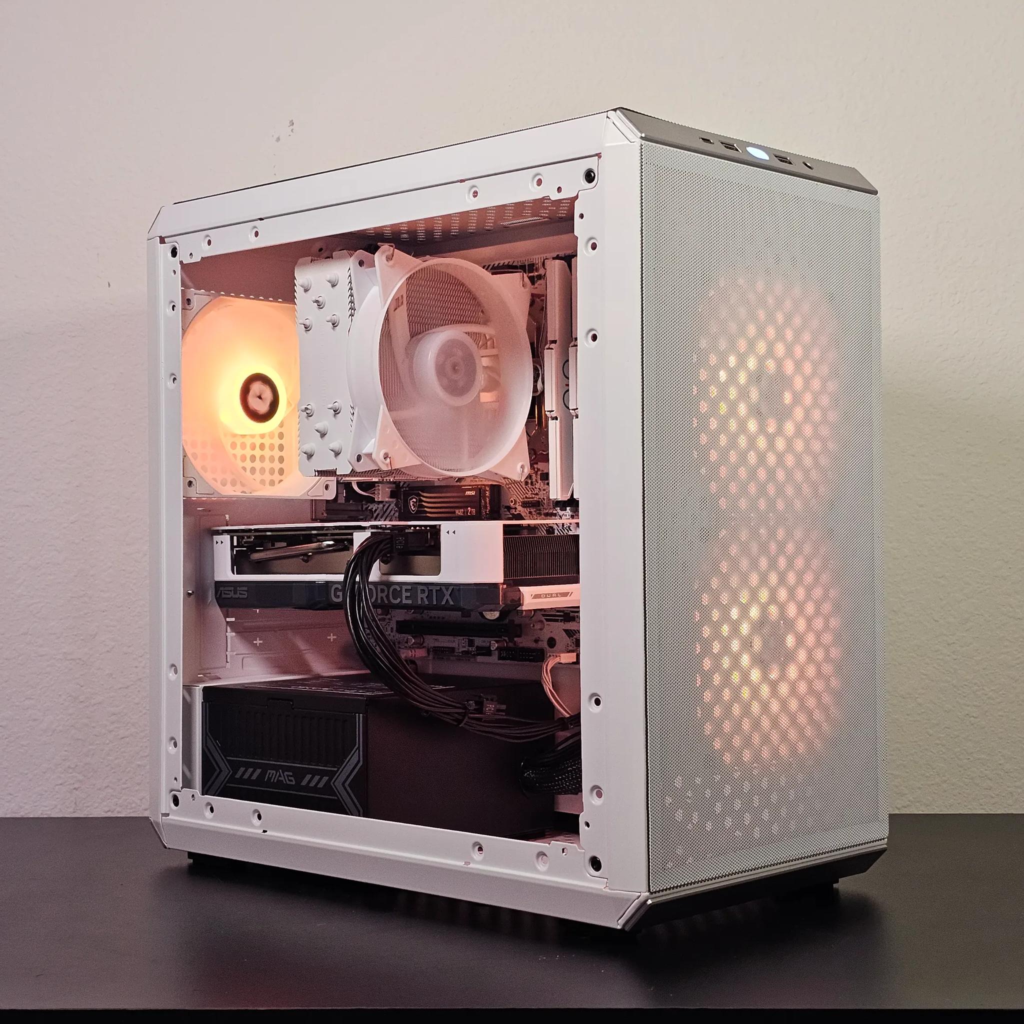 RTX 4060 8GB// Ryzen 5 3600 // 2TB SSD // 32GB DDR4 // "Domino" 1080p
