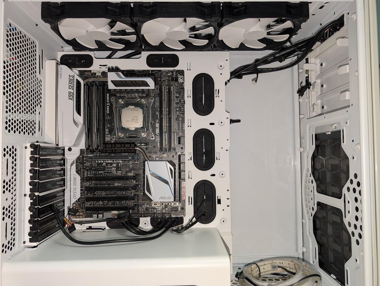 Phanteks Enthoo Luxe with X99 Mobo, 5820k, 16GB DDR4