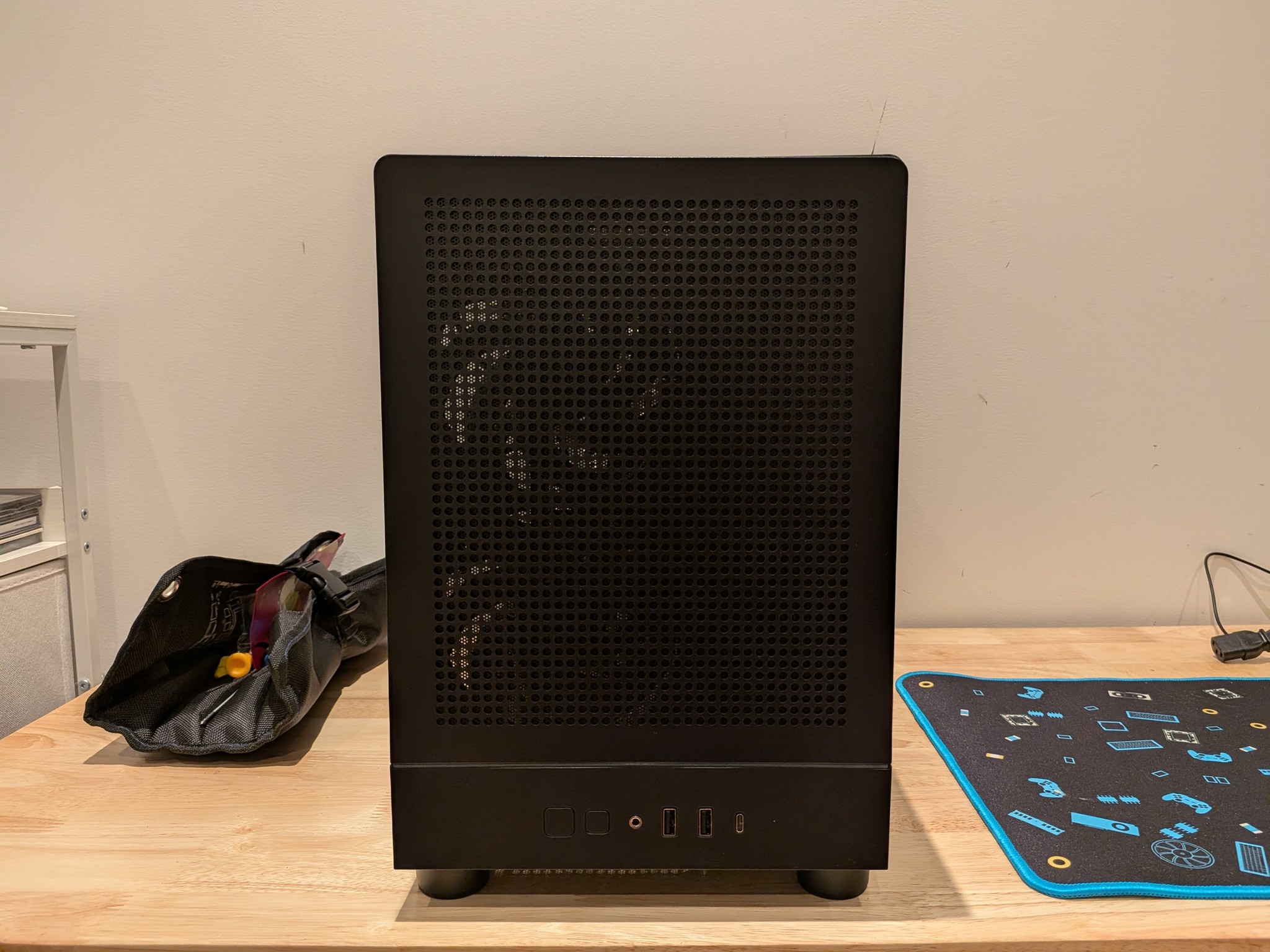 1440p Aqua - RX 9060 XT 16GB, Ryzen 5 9600X, 32 GB DDR5 RAM, 1 TB Gen 4 NVME, Liquid Cooled, RGB