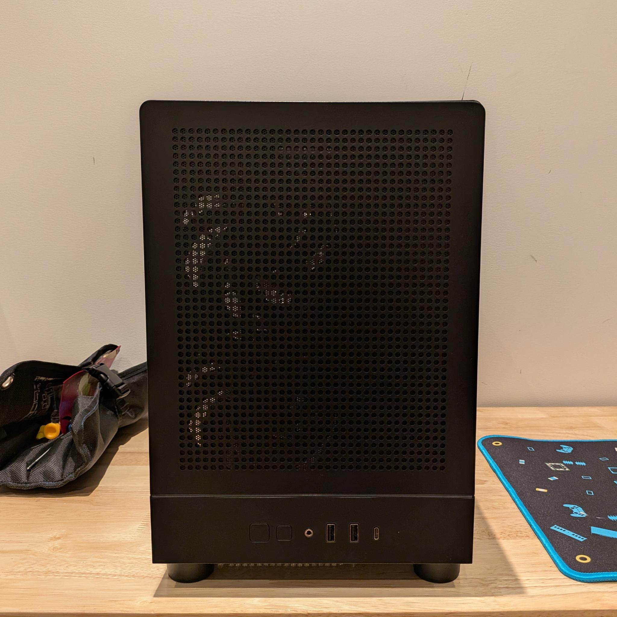 1440p Aqua - RX 9060 XT 16GB, Ryzen 5 9600X, 32 GB DDR5 RAM, 1 TB Gen 4 NVME, Liquid Cooled, RGB