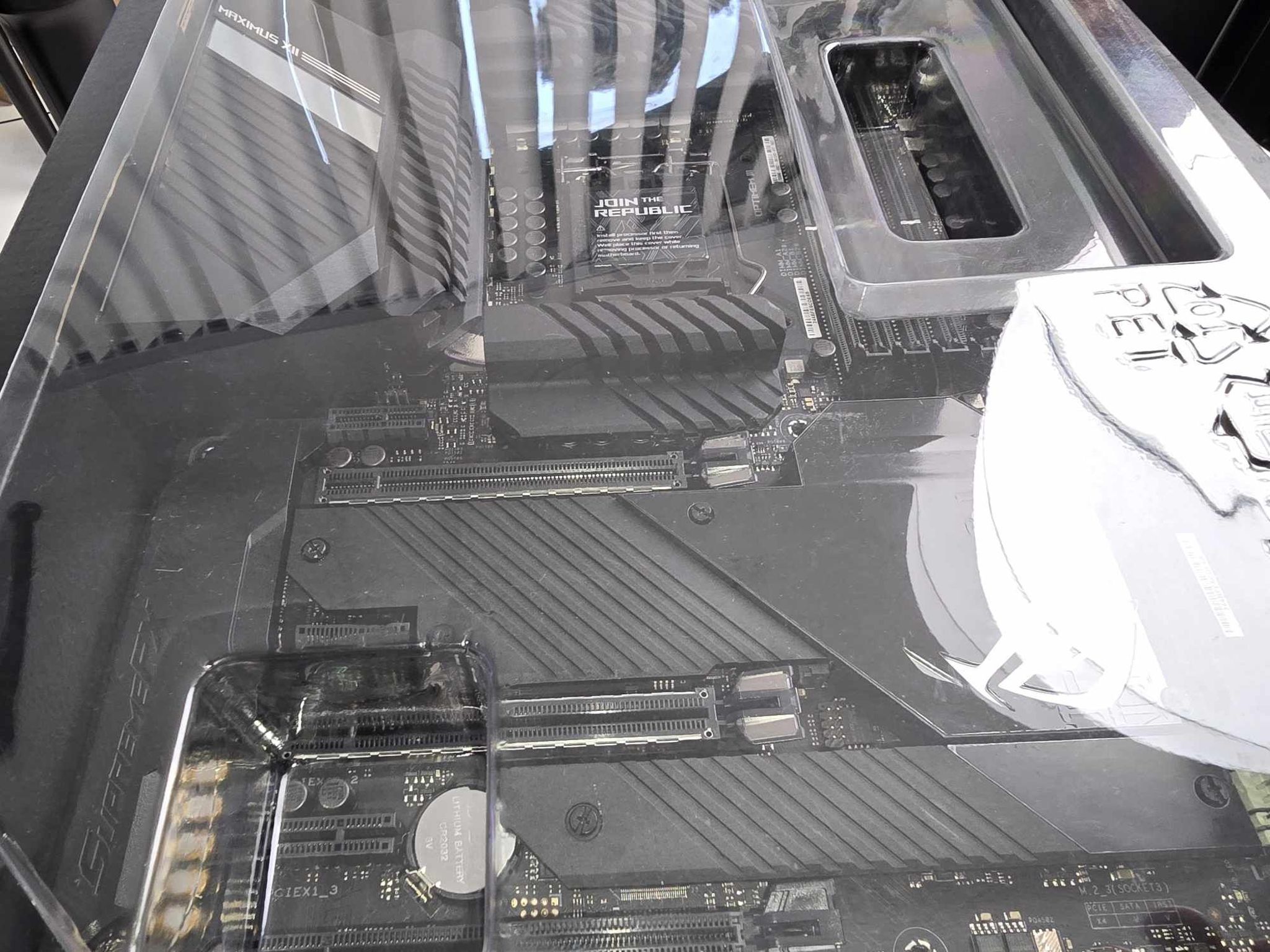 Asus ROG Maximus XII Hero (Wi-Fi) Z490 LGA 1200 ATX Motherboard Intel