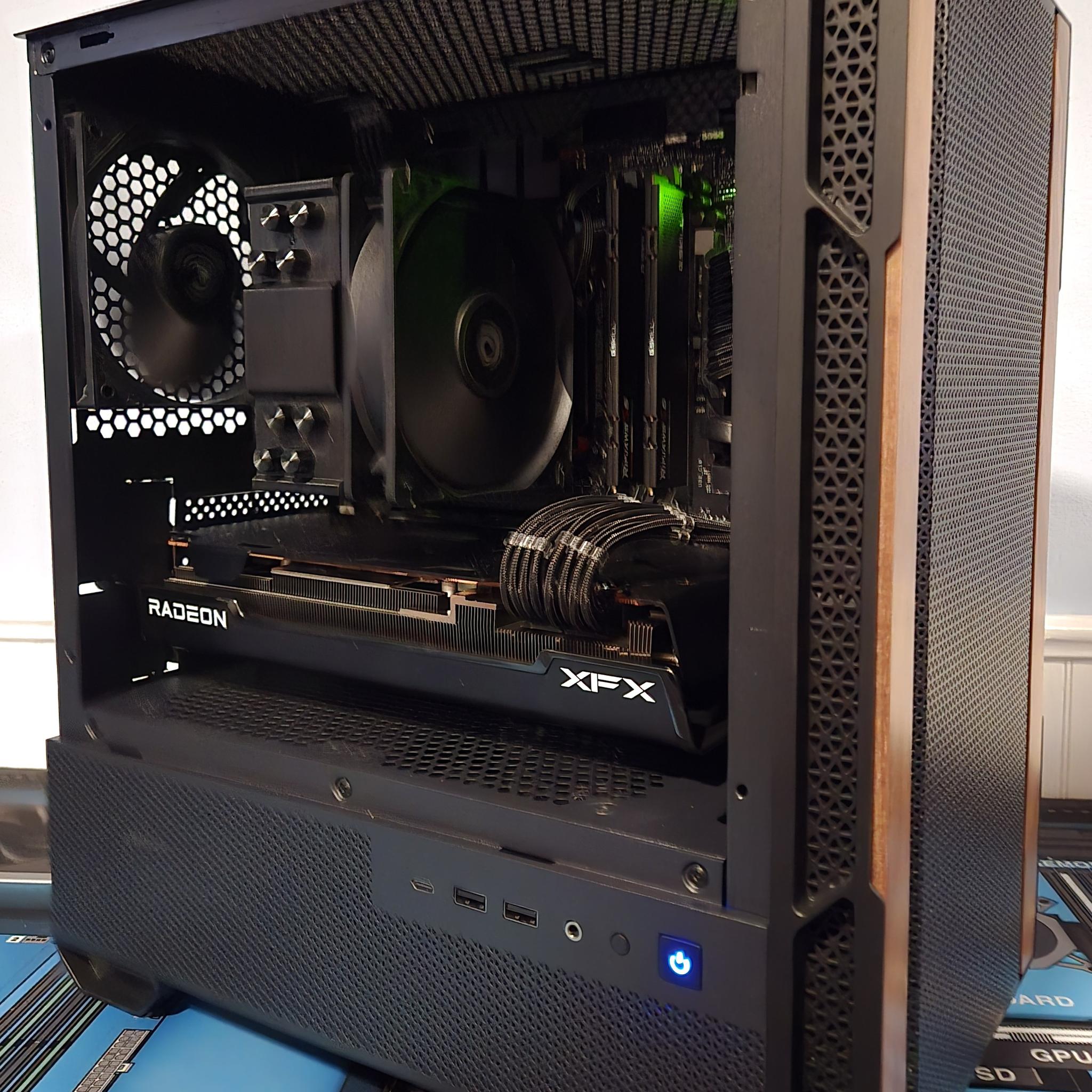 DarkWood PC | Ryzen 5 7600X | RX 7700XT | 1TB NVME | 32GB DDR5| Wifi/BT| Win 11 Pro| Free Shipping!