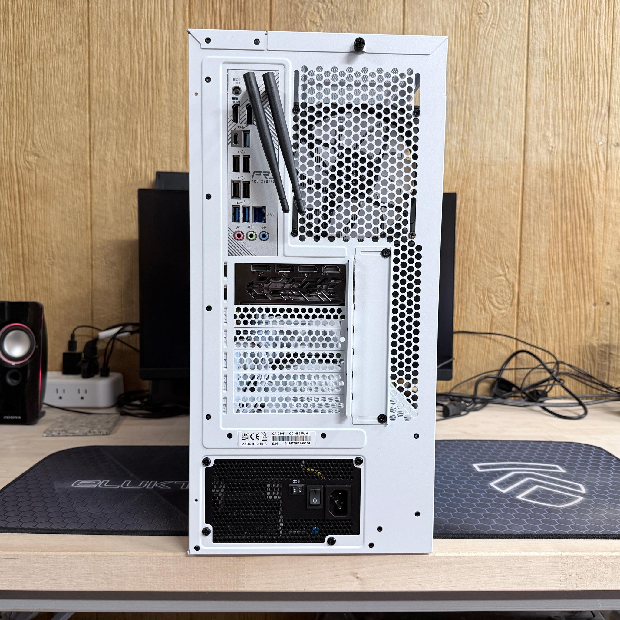 AMD Ryzen 7 7800X3D, 32GB 6000 MT/s, 1TB, RX 6800 XT 16GB - Beautiful Gaming PC!
