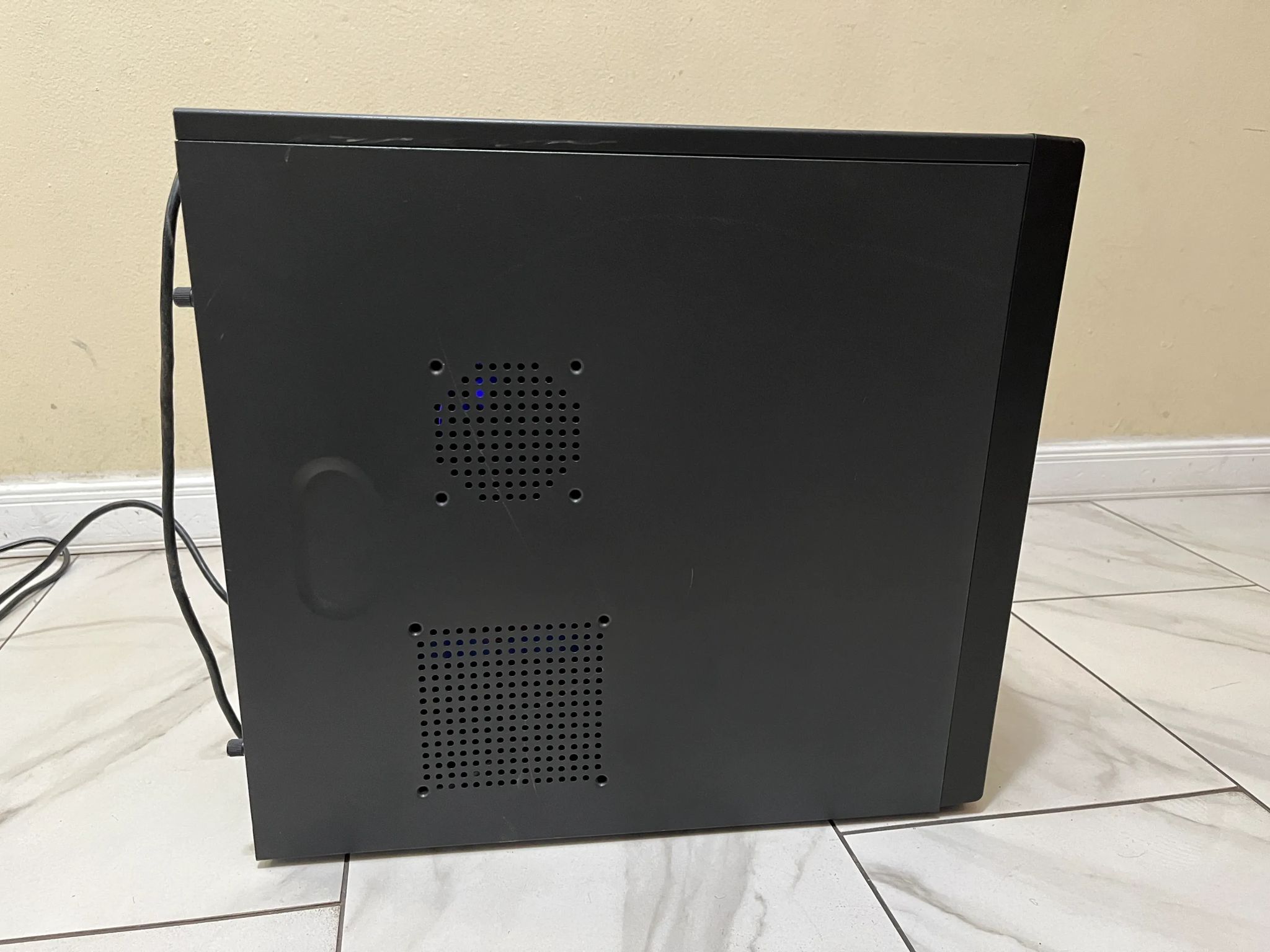 🖥️ Sleeper Gaming PC - Intel i5-11400F, AMD W5700 8GB, 16 GB RAM, 1 TB Storage, High Performance PC