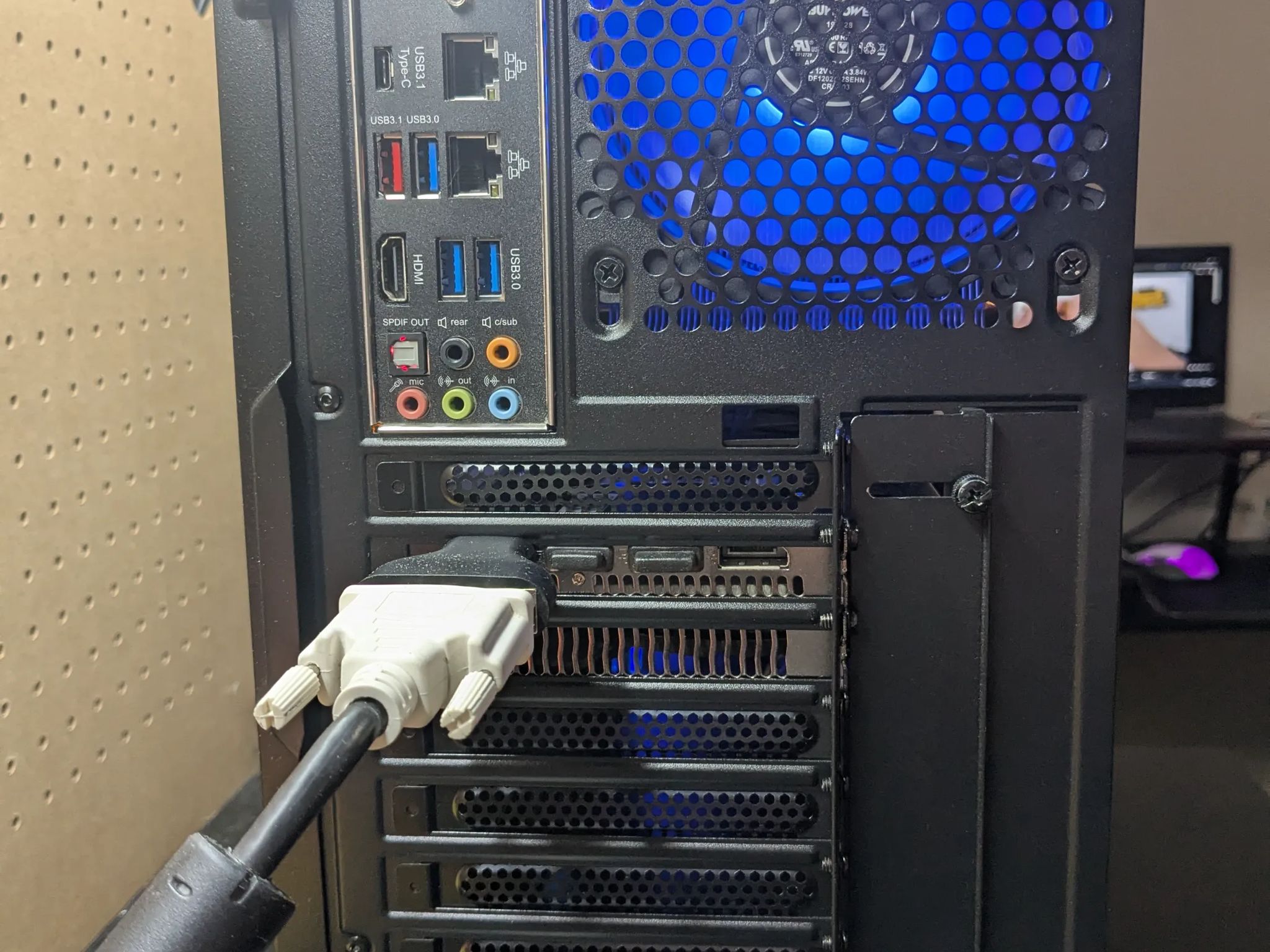 Marvel Rivals Ready | 180 Day Warranty | i7-6700K, 16GB DDR4, AMD Vega 56 8GB, 500GB SSD, Win11 ,RGB