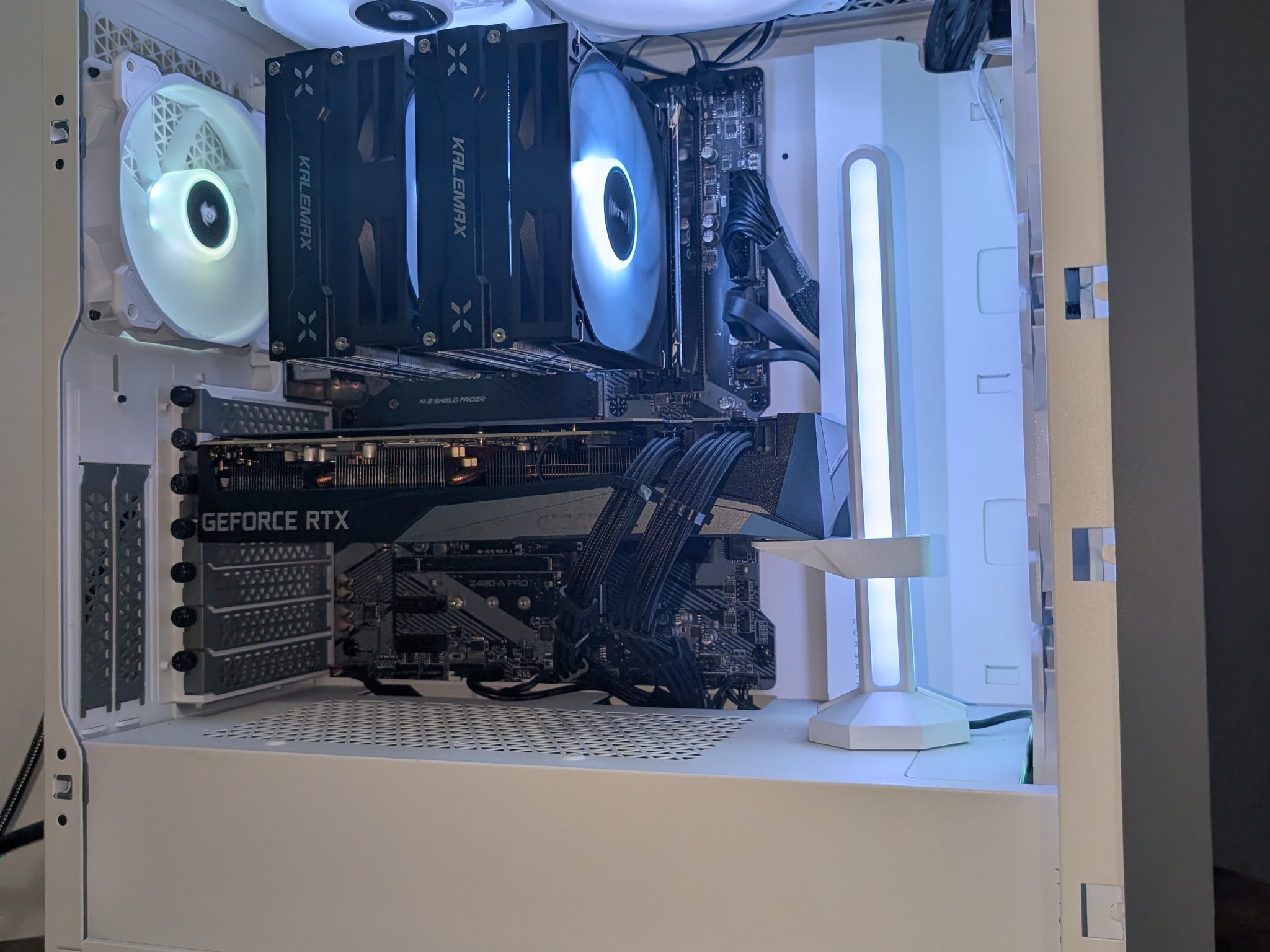 Intel i5 11400f / RTX 3070 / 16gb RAM / 1.5TB ssd / wifi
