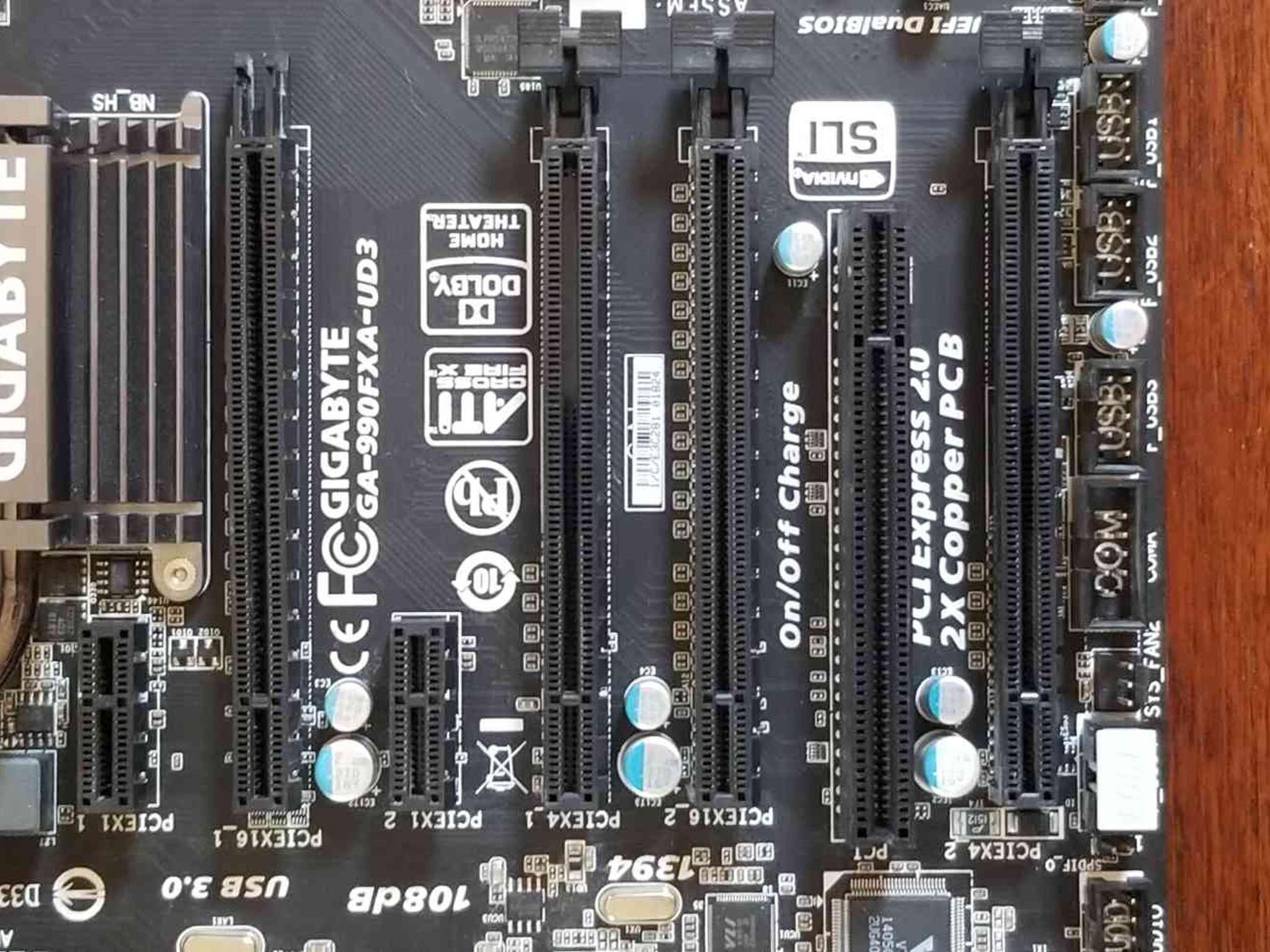 AMD FX 8350 (8 Cores 8 Threads) + Gigabyte GA-990FXA-UD3 + 16GB (4x4) DDR3 Bundle (Read Description)