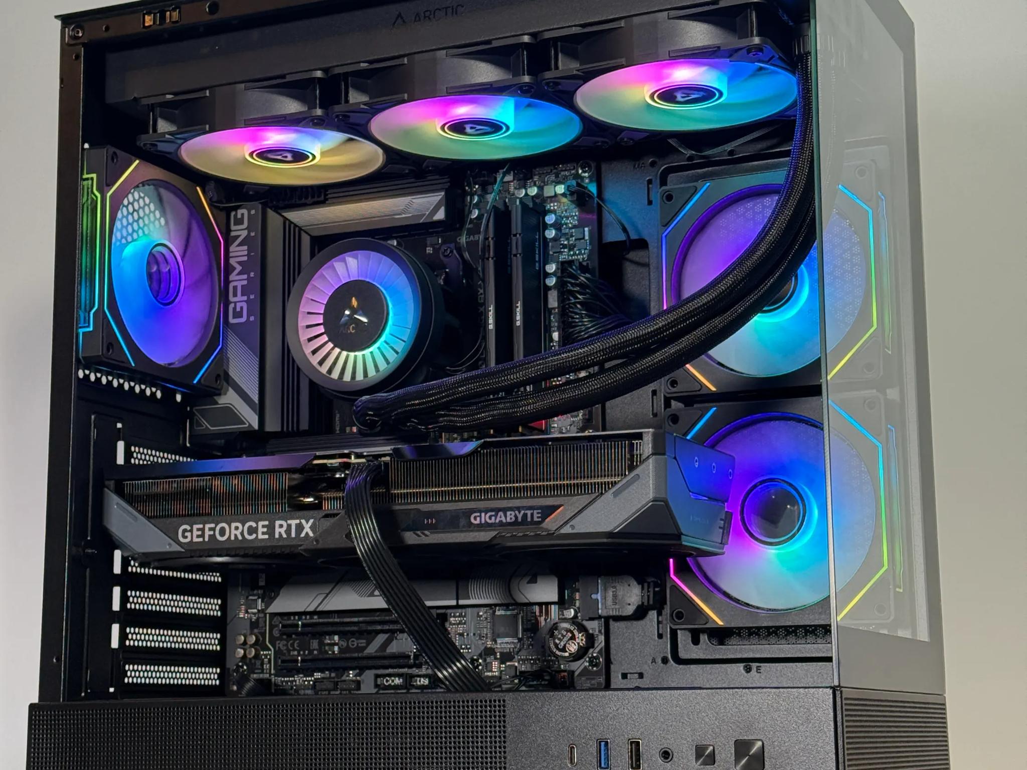 Ryzen 7 7800x3d RTX 5070 Gaming PC