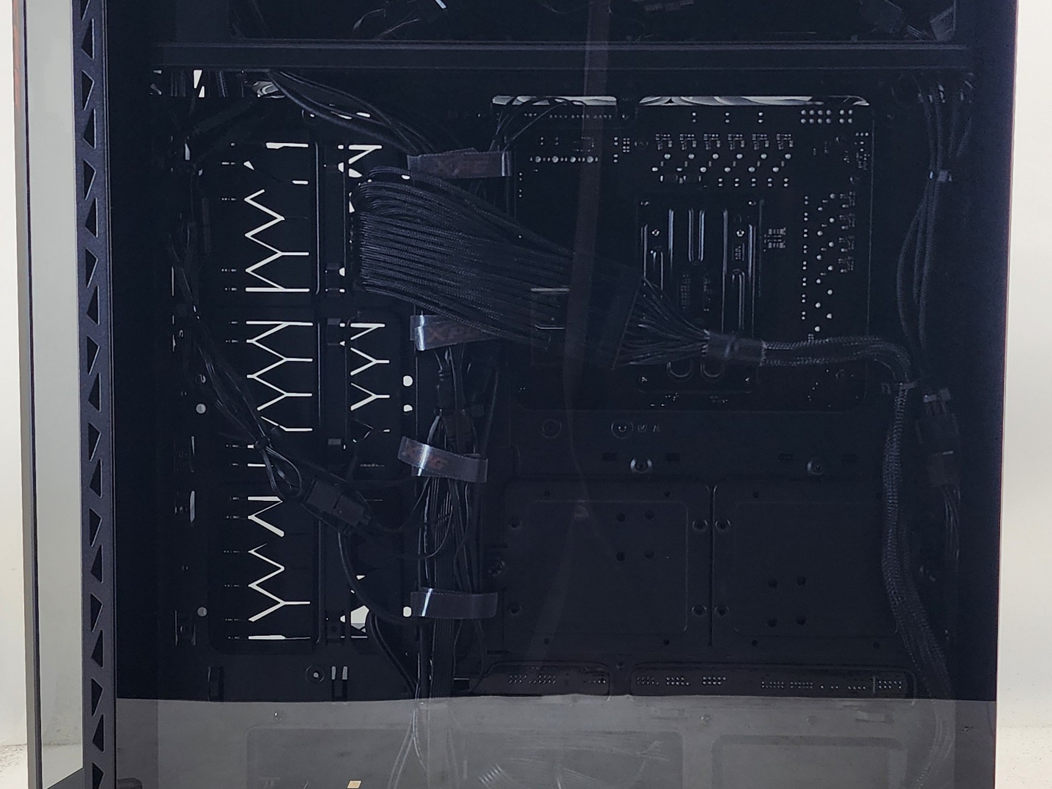 Gaming PC Ryzen 7 7800X3D 32GB RAM 2TB SSD RTX 4080 16GB Windows 11 Computer