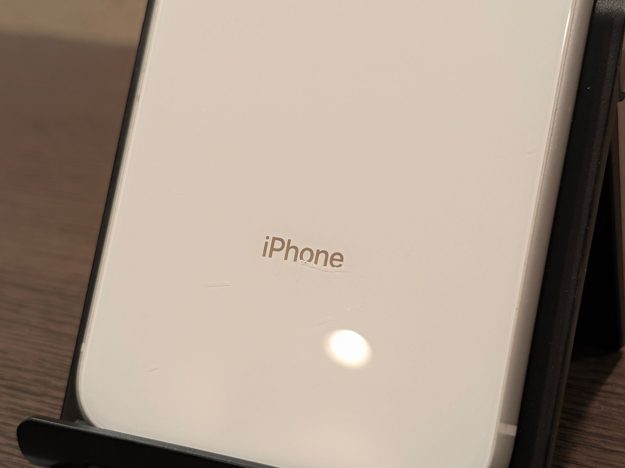 Apple iPhone XR A1984 64GB White LOCKED AT&T