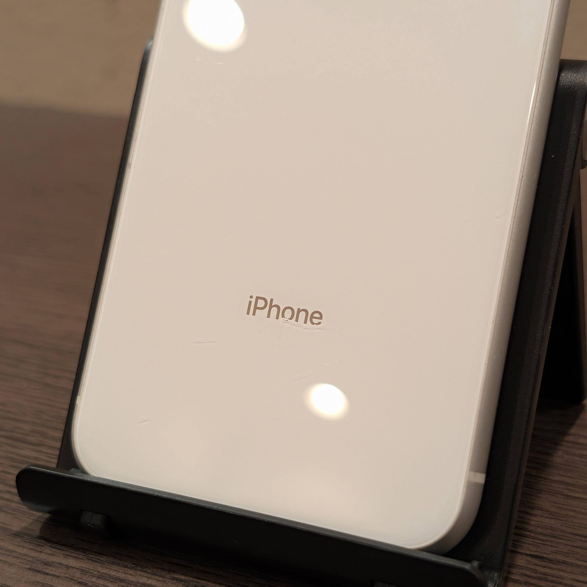 Apple iPhone XR A1984 64GB White LOCKED AT&T