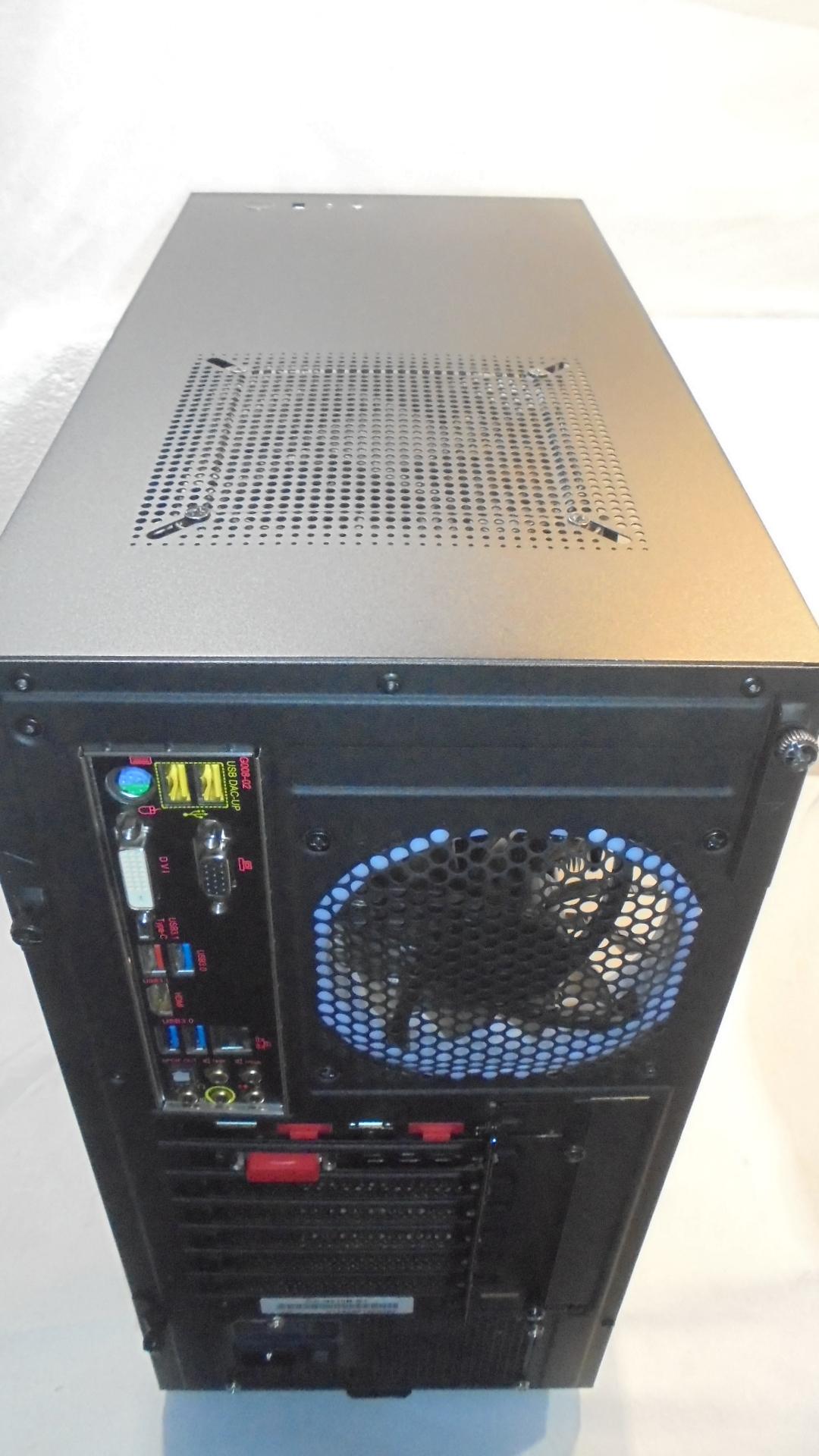 NZXT/GIGABYTE/I7-6700K/16GB RGB RAM/MSI GTX 1060 6GB/COOLER MASTER/CORSAIR/WIN10