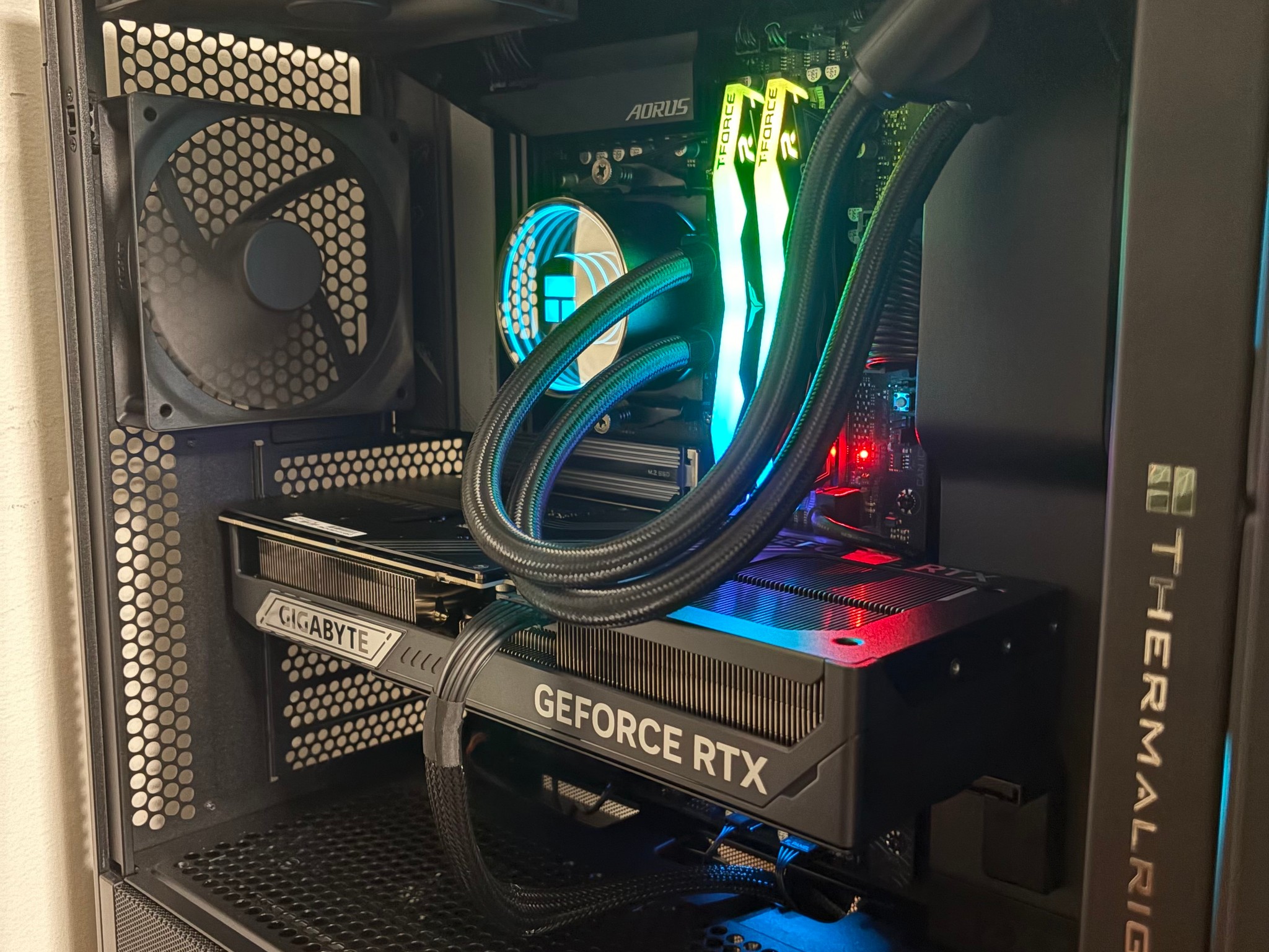 RTX 5070 Ti | Ryzen 7 7800X3D | 32GB DDR5 | 2TB NVMe | 750W PSU | 360mm AIO | ATX Case