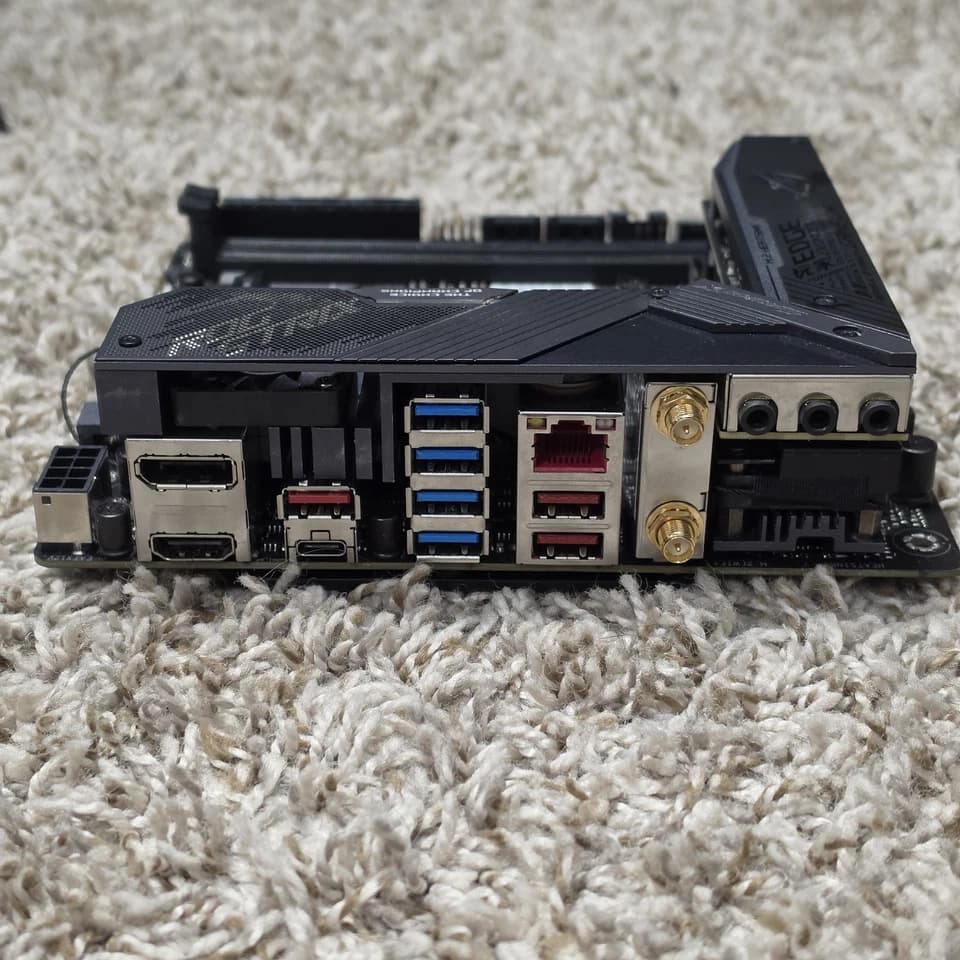 ASUS ROG Strix X570-I Gaming Mini-ITX Motherboard AMD AM4 Socket, DDR4