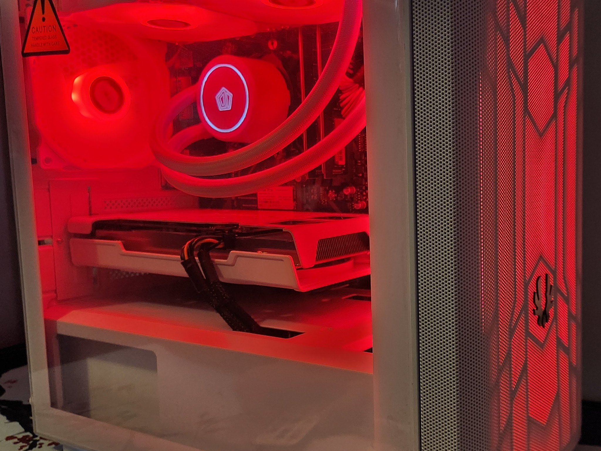Liquid Cooled Frosty RIG Ryzen 5 / 32GB / 1TB SSD / RX 6600