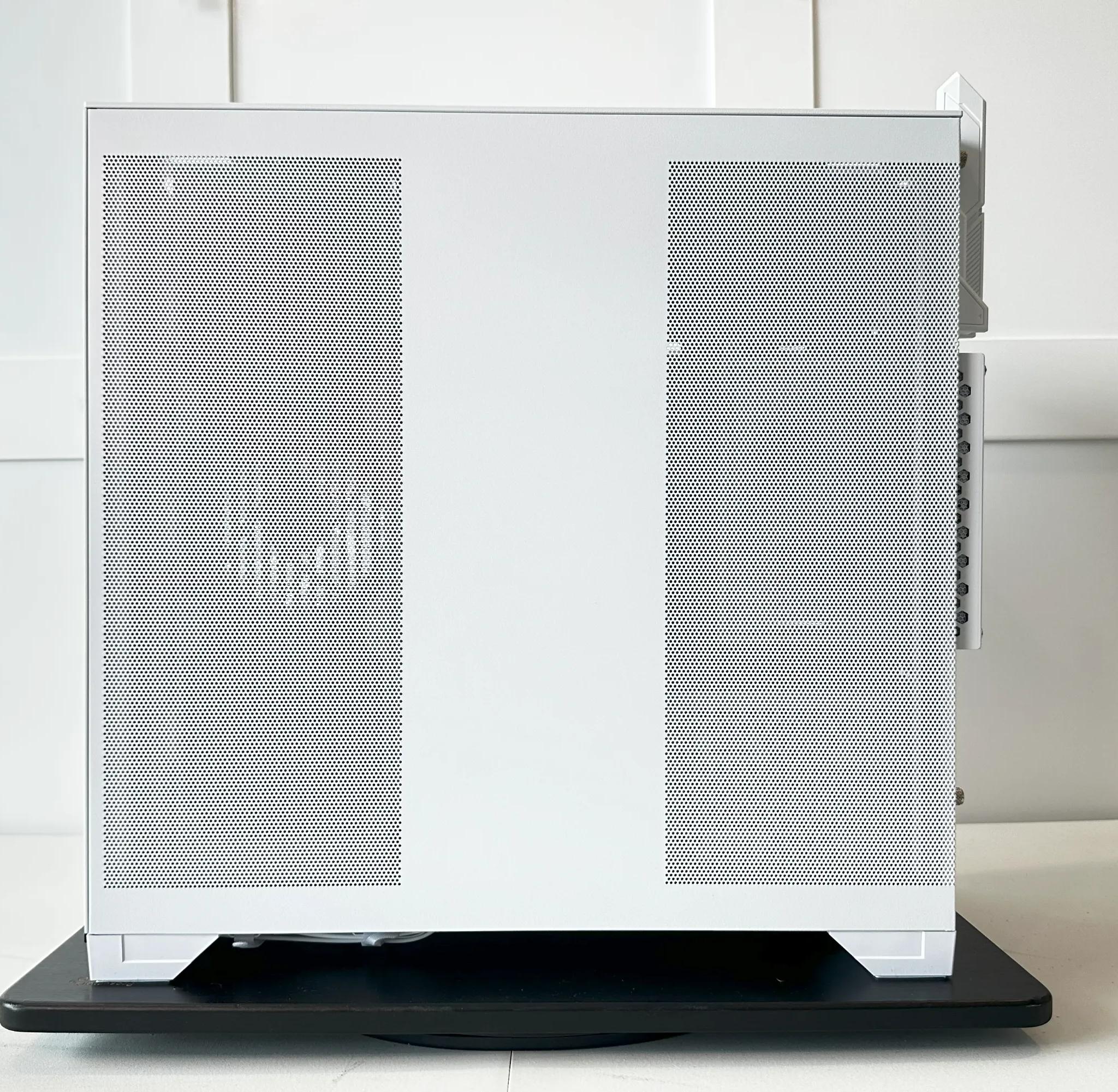 💎New XFX AMD Radeon RX 9070 XT Swift White w/ AMD Ryzen 9800X3D/ 32GB RAM/ 2TB NVME 💎