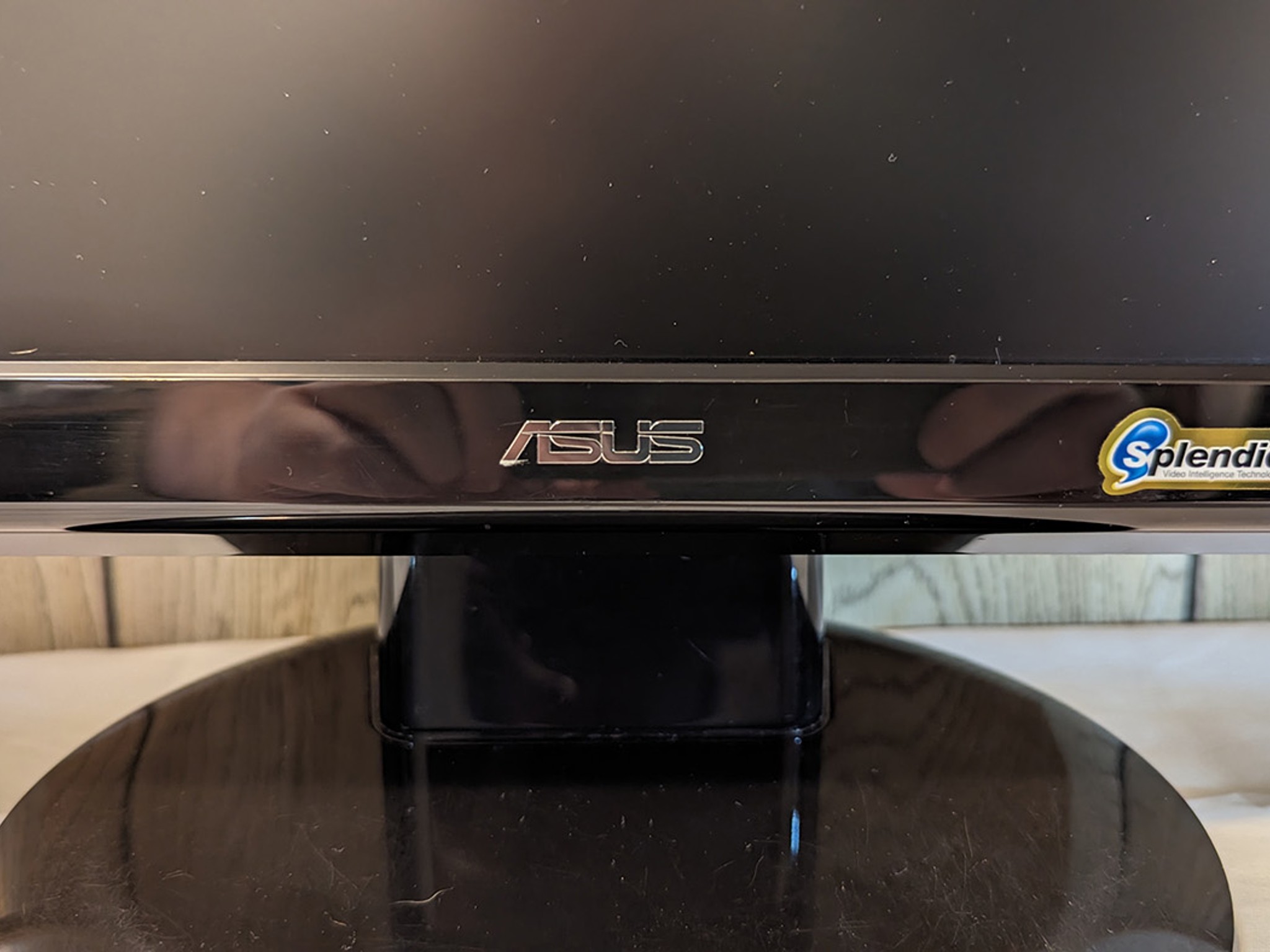 ASUS VH238H Budget Gaming Monitor 1920x1080@60Hz HDMI, DVI, VGA D-Sub inputs