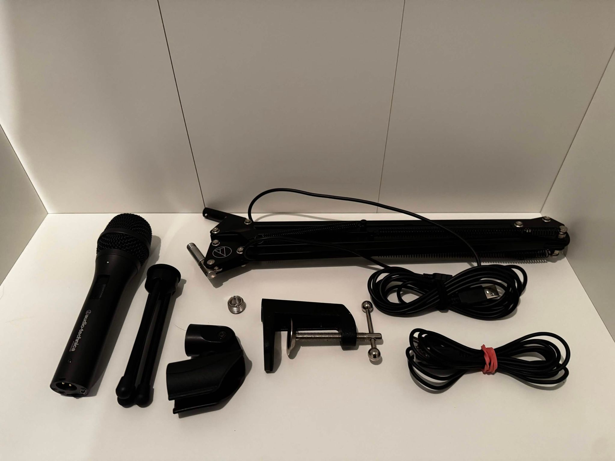 Audio-Technica AT2005USBPK Streaming Podcasting Pack (Headphones & XLR Cable Not Included)