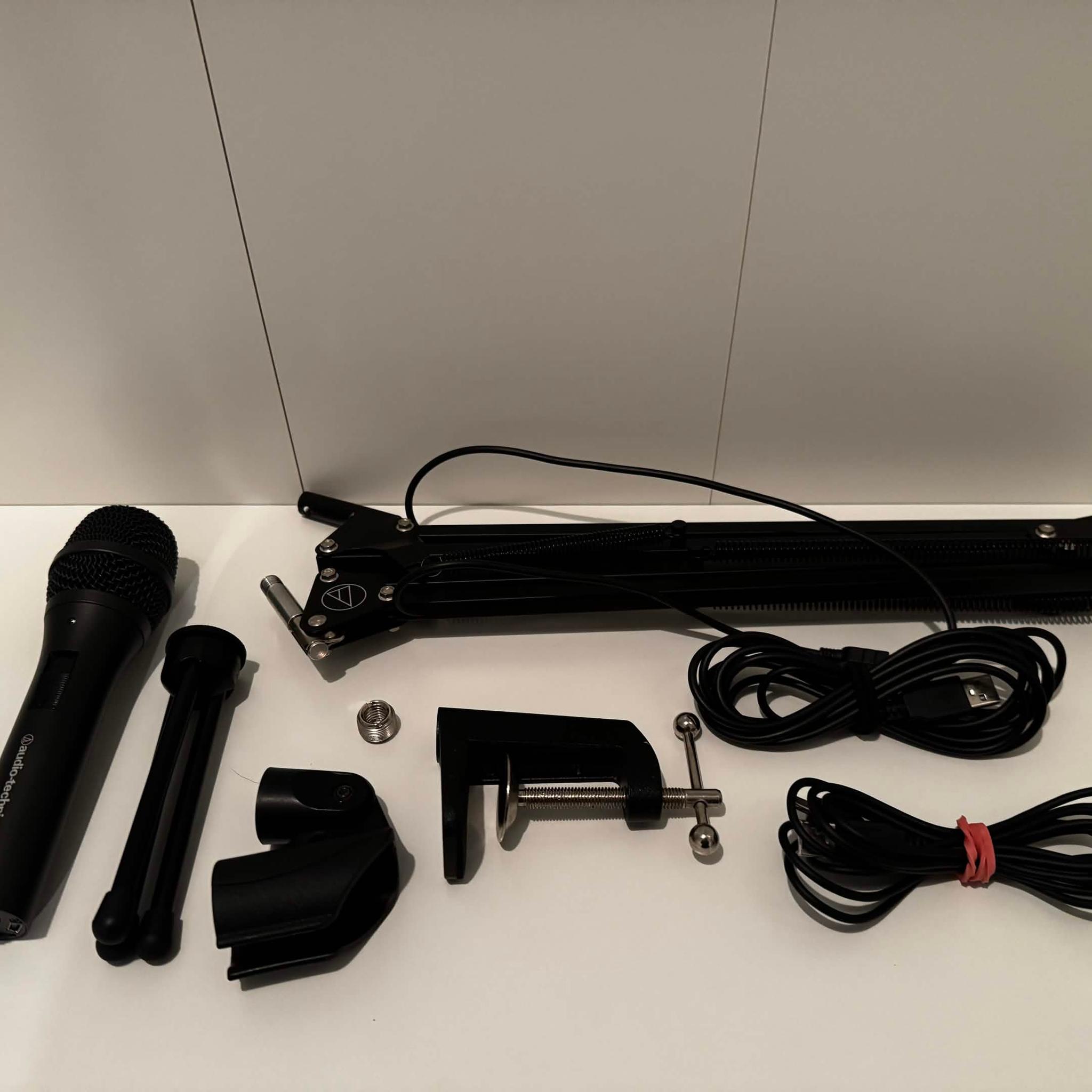 Audio-Technica AT2005USBPK Streaming Podcasting Pack (Headphones & XLR Cable Not Included)