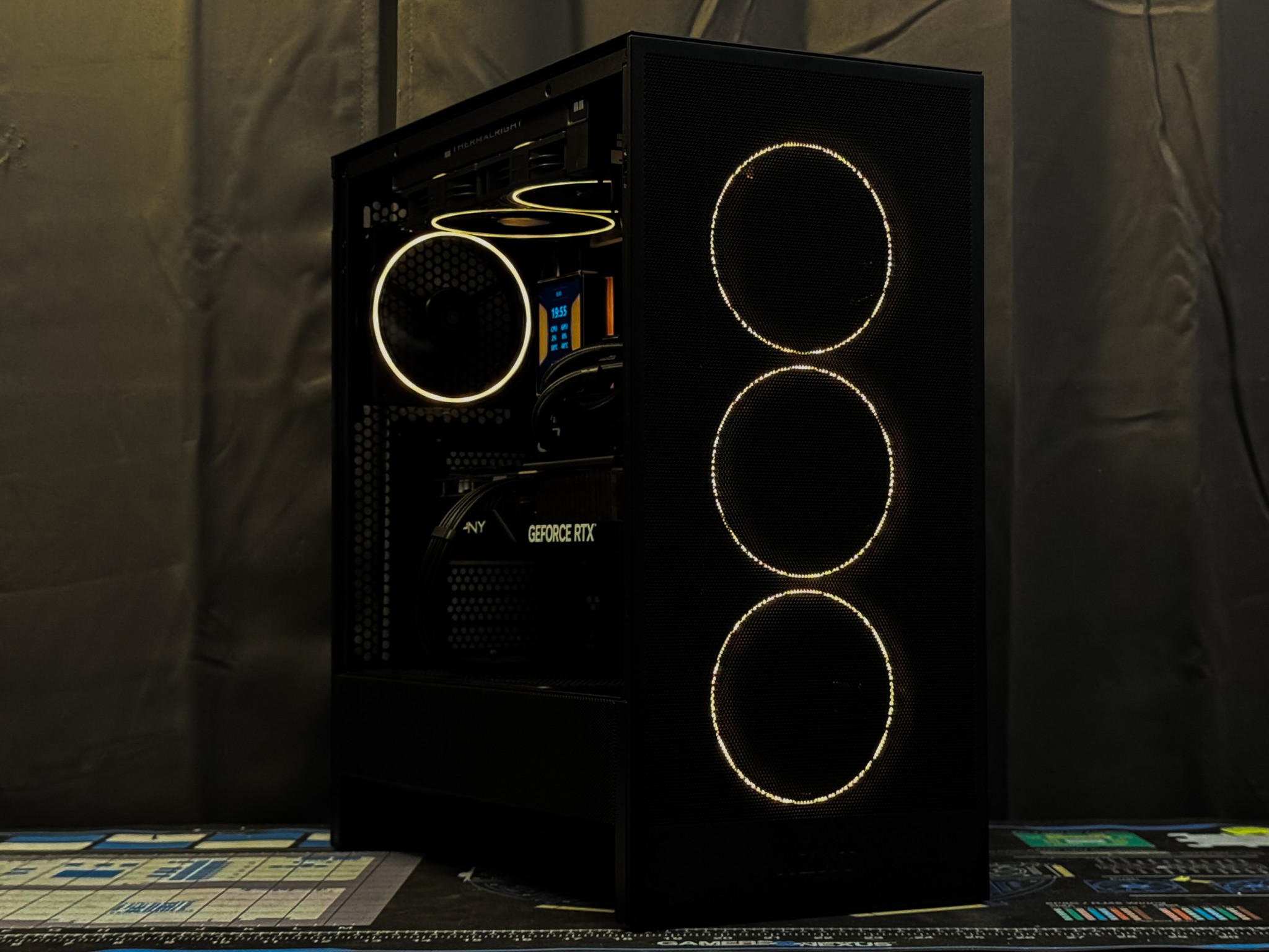 Shadowveil - Ryzen 7 9800X3D, RTX 5070Ti 16GB, 32GB DDR5, 2TB SSD, Wifi