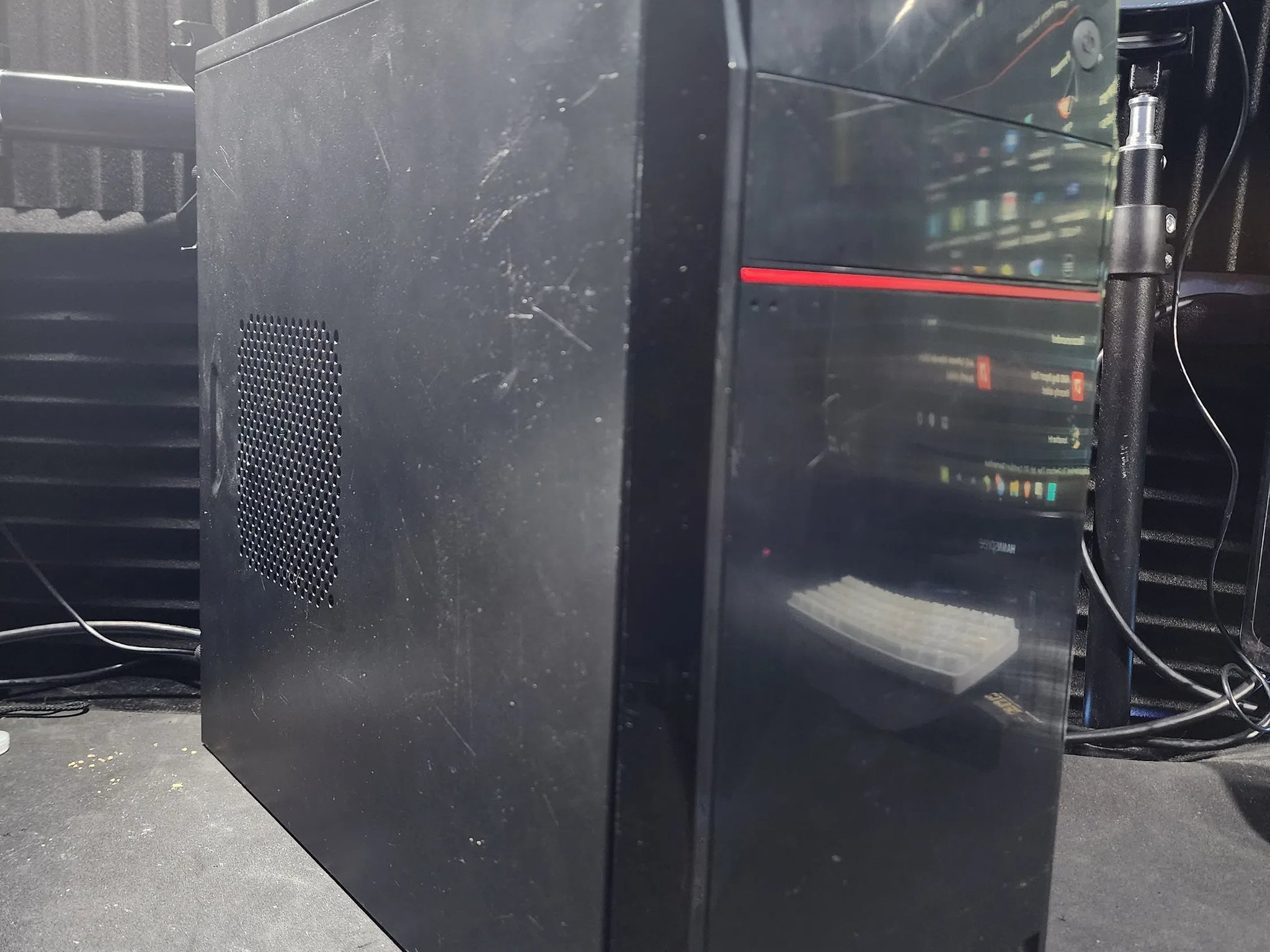 Roswill office PC case