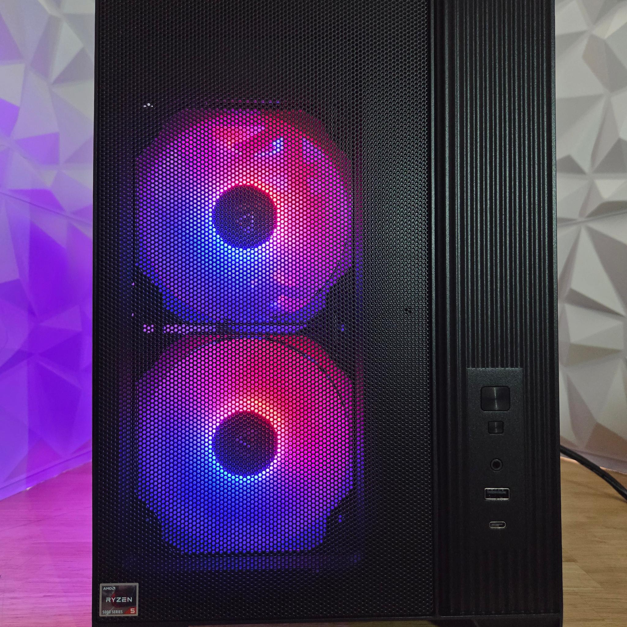 FLUX: compact PC ★★★★☆