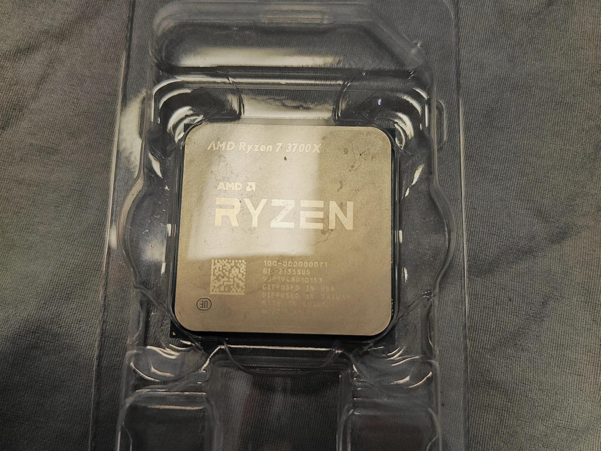 AMD Ryzen 7 3700X 8-Core 16-Thread CPU