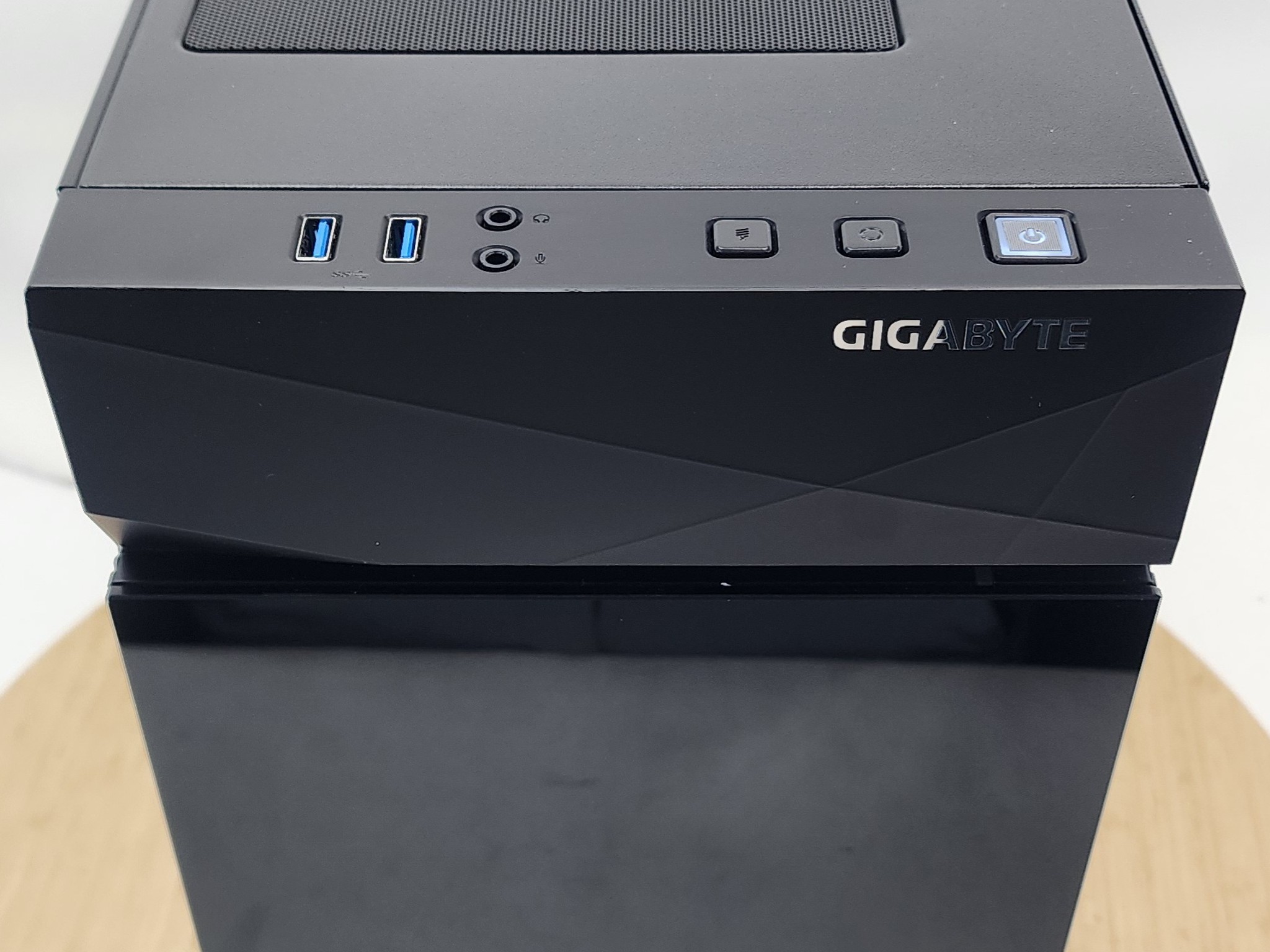Gaming PC Ryzen 7 5800XT 32GB RAM 1TB SSD RTX 4060 8GB Windows 11 Computer