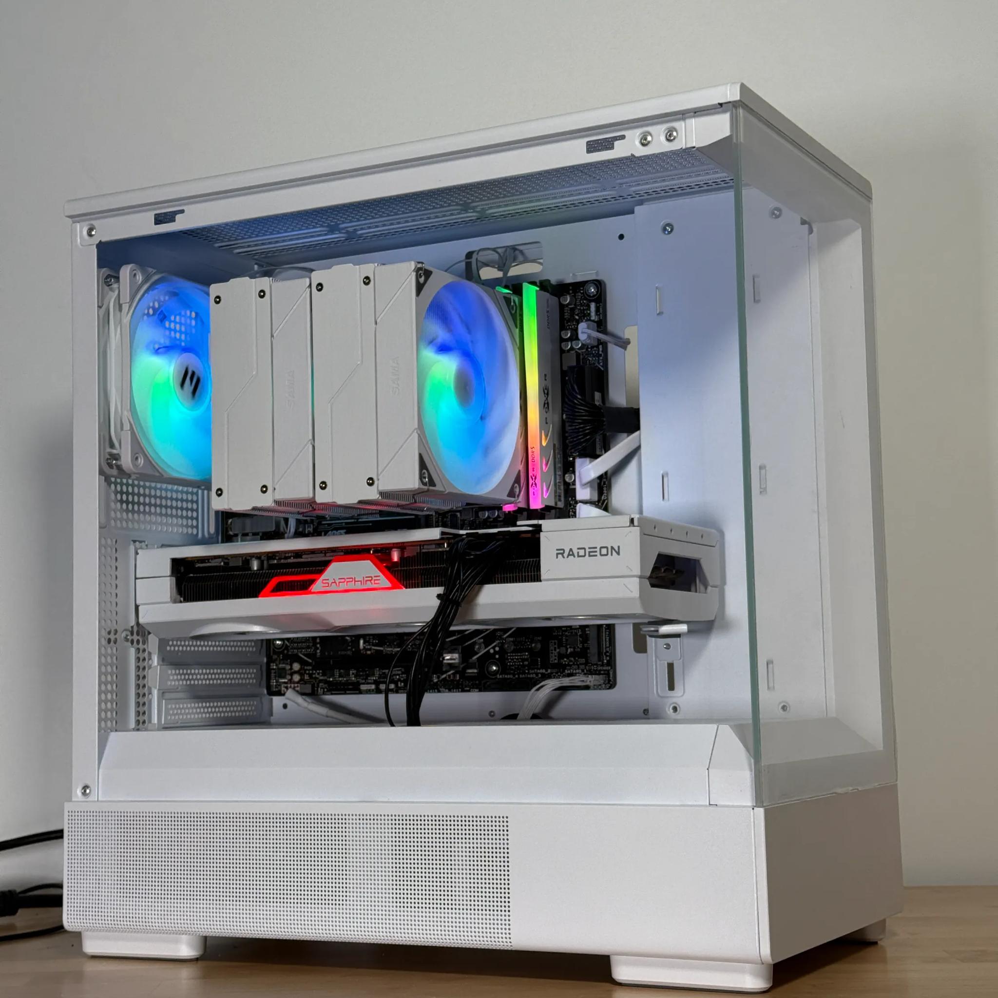 RX 7800XT Ryzen 5 7600X Gaming PC