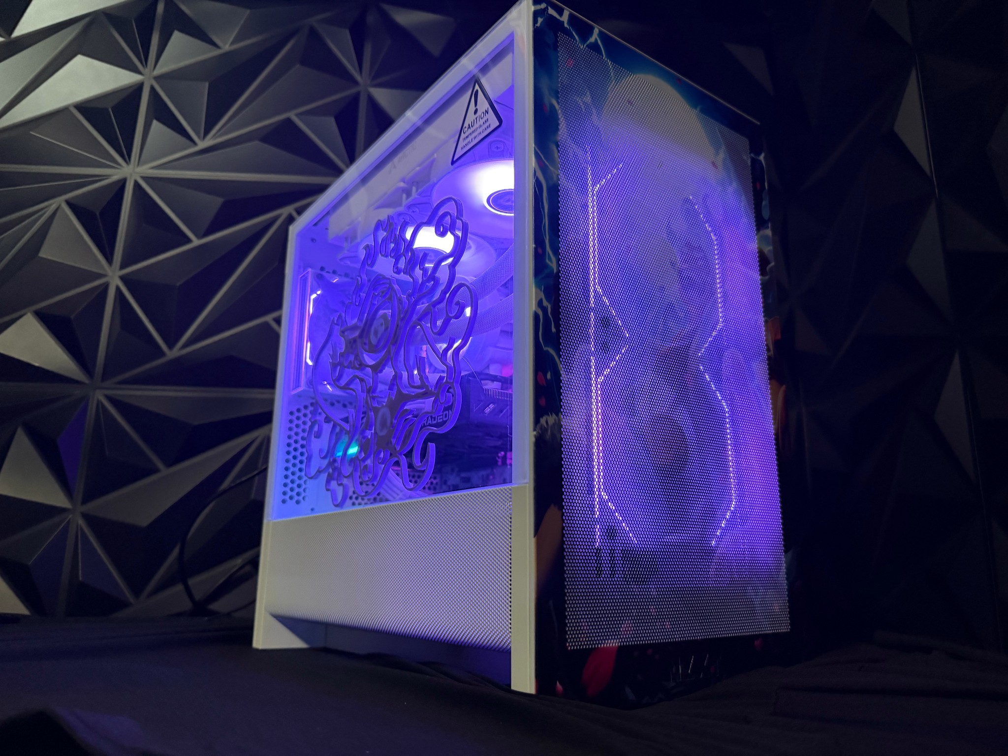 ⚡☁️ GEAR 5 ☁️⚡Ryzen 5 7600X3D| RX 9060XT 16 GB | 32 GB DDR5| 1.5 TB NVME| 650W PSU