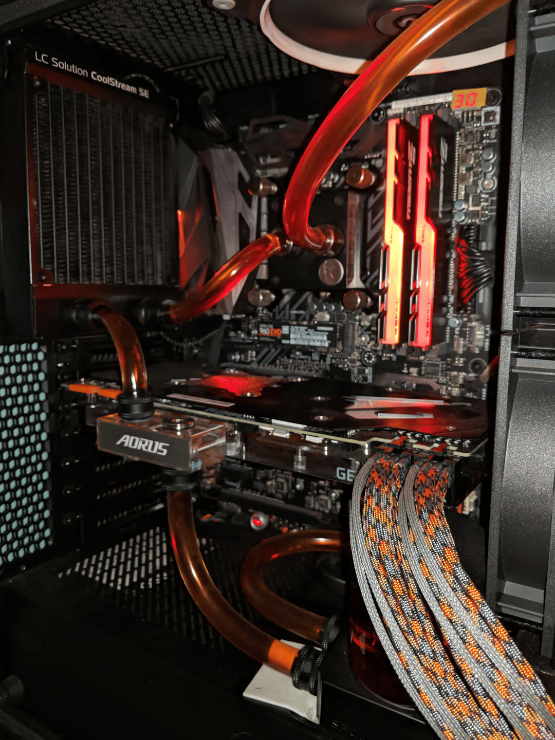 AORUS Xtreme GeForce GTX 1080 Ti OC Waterforce WB 1080Ti