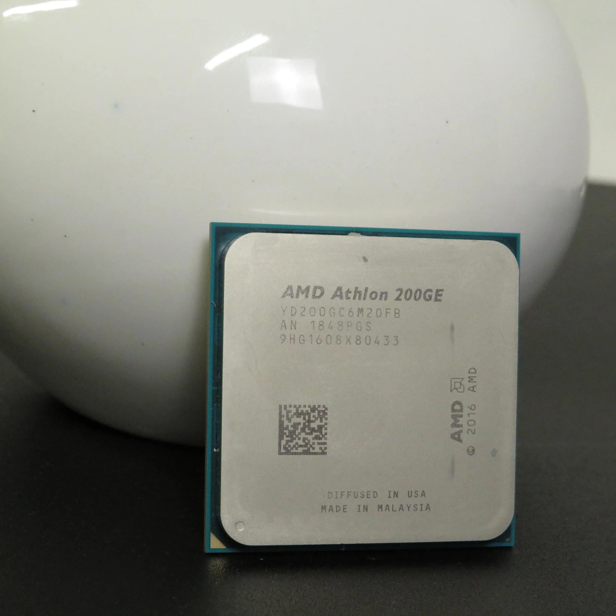 AMD Athlon 200GE w/ cooler