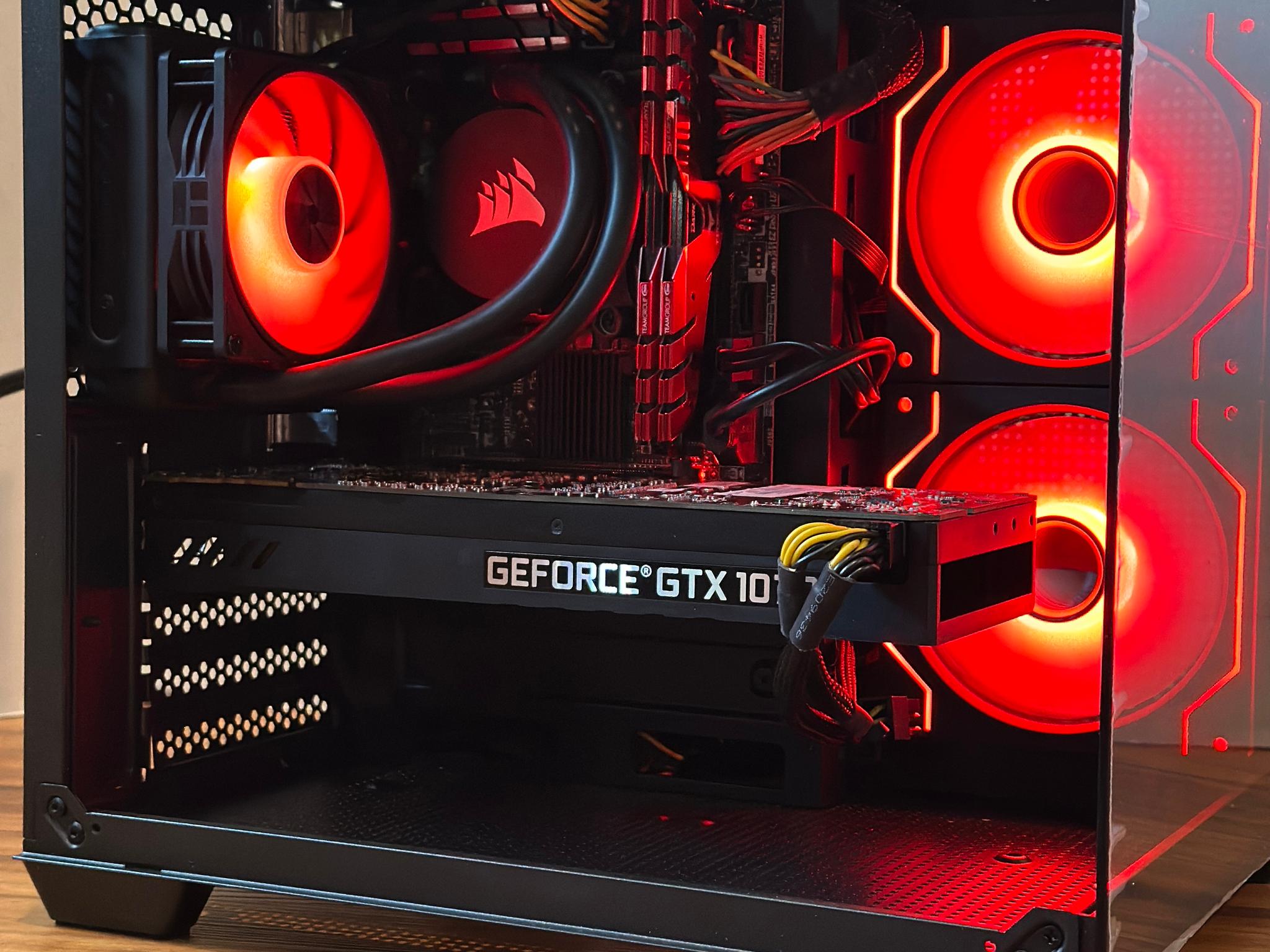 GTX 1070 | Intel i7 7700k | 16GB DDR4 | 1.12TB | Win 11 | Office 