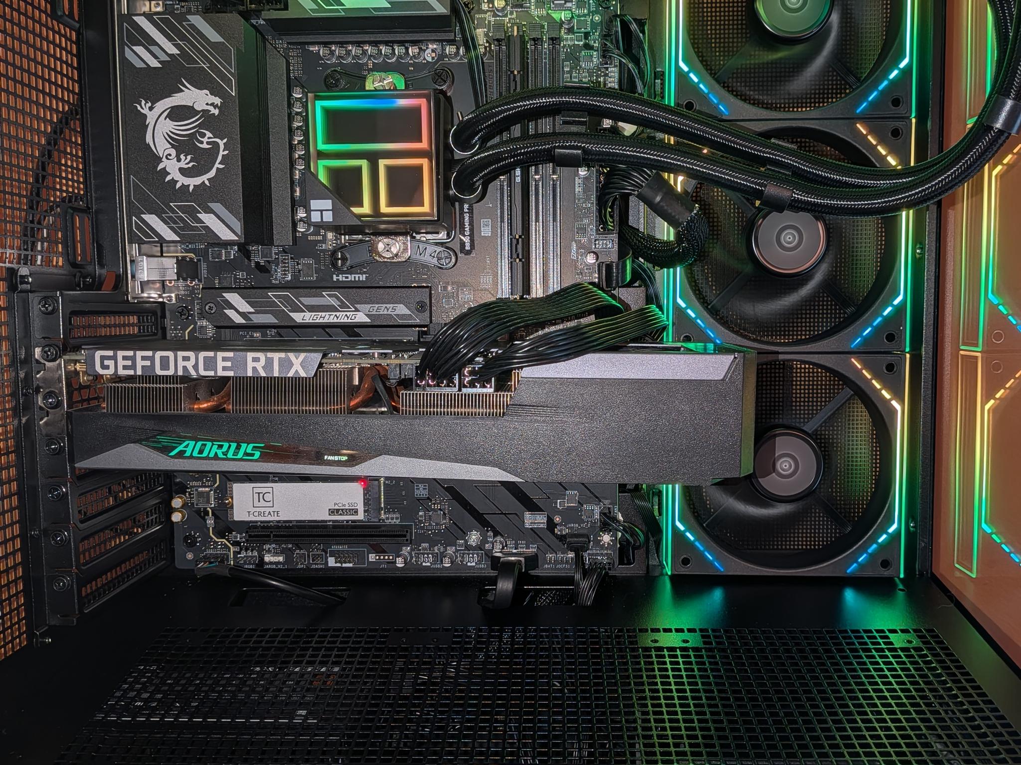 9600X | RTX 3060 12GB | 16GB DDR5 | 1 TB SSD | 650W