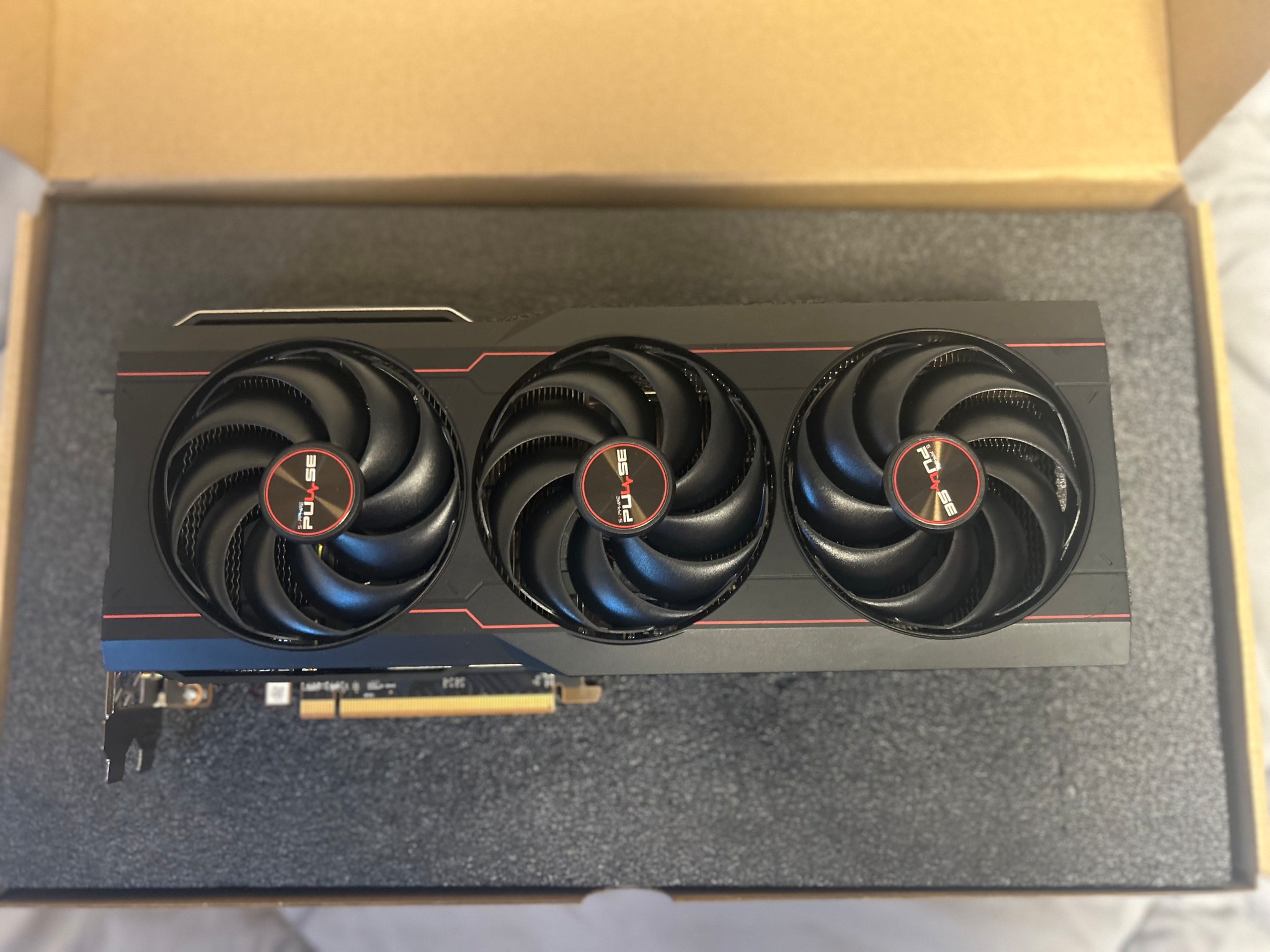 Sapphire Pulse AMD Radeon RX 6800 PCIe 4.0 Gaming Graphics Card with 16GB GDDR6