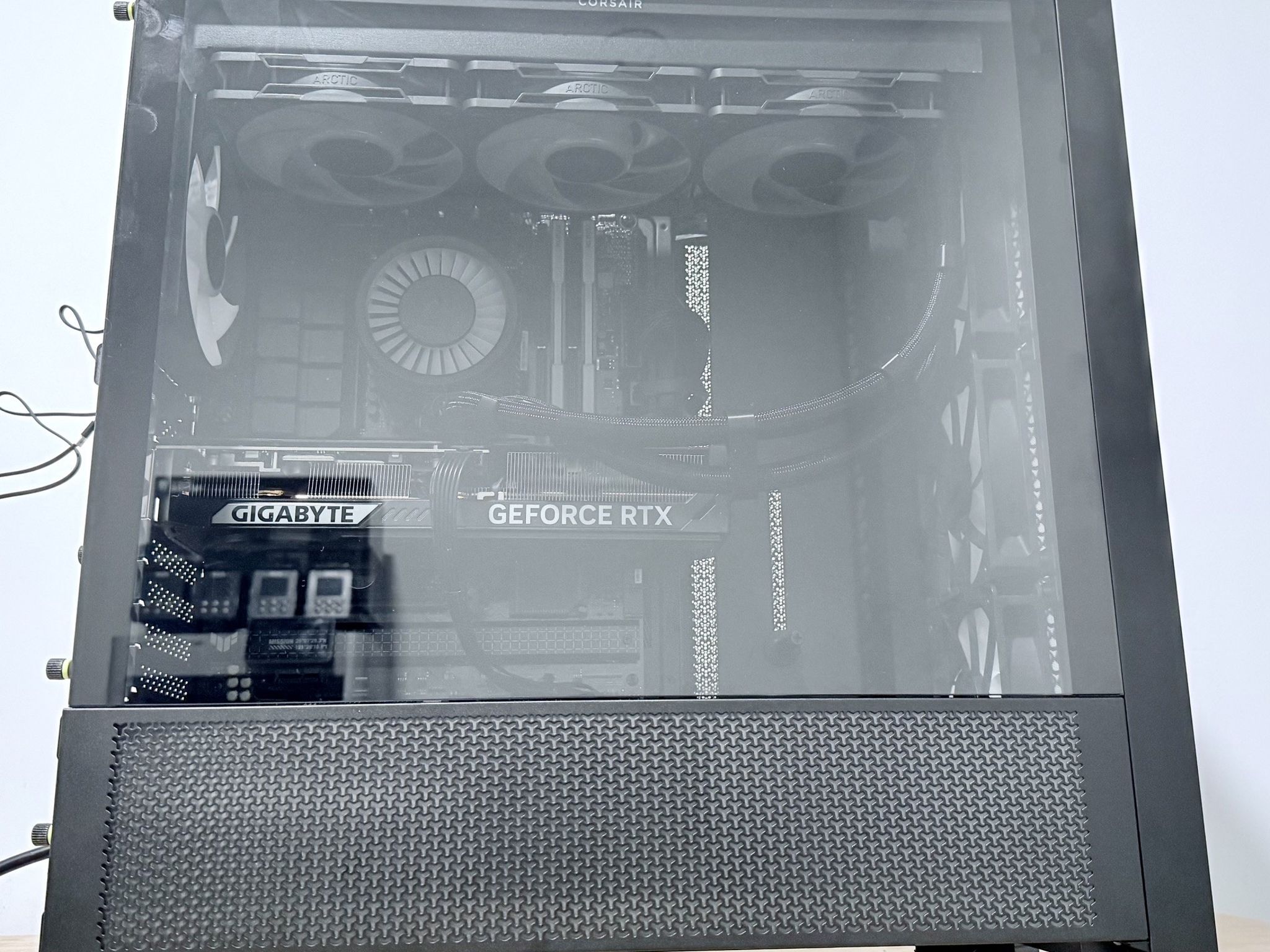 Corsair 4000D RTX 5070 OC 12GB