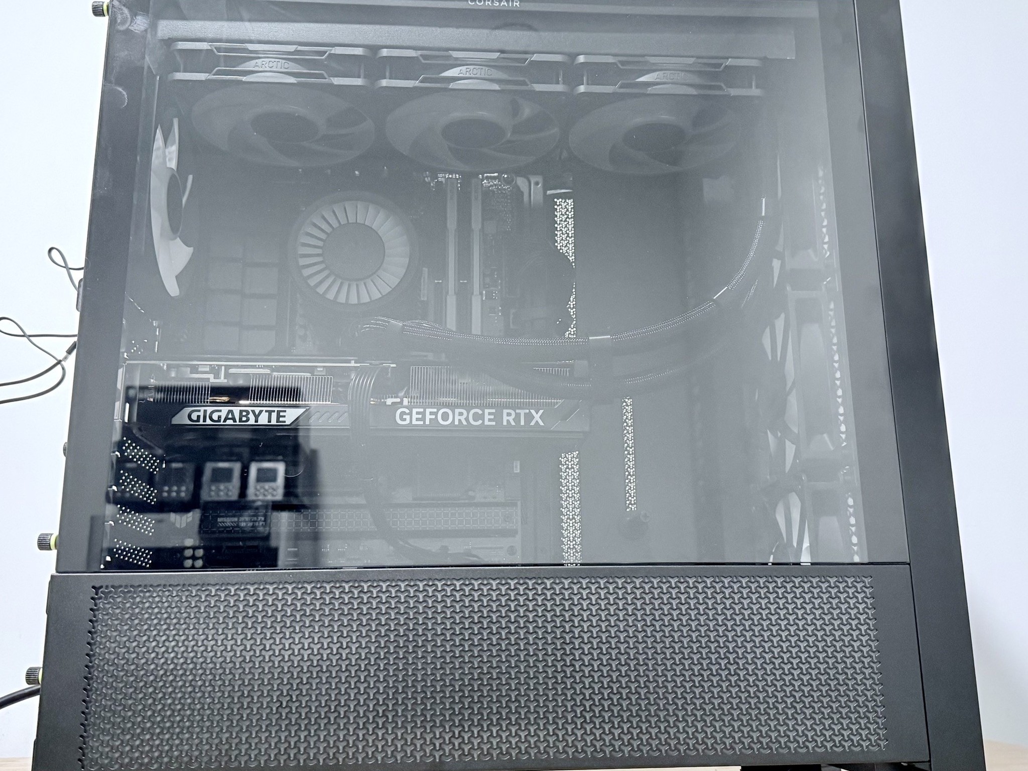 Corsair 4000D RTX 5070 OC 12GB