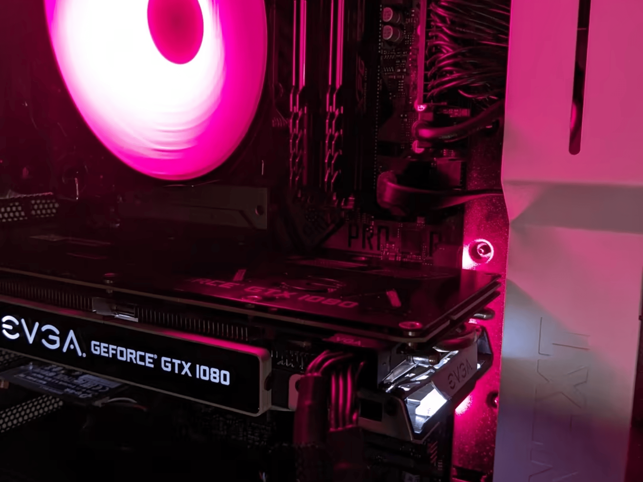 Solid Entry Level Gaming PC: i5-11400F, GTX 1080, 16GB RAM, Black White & Silver, RGB